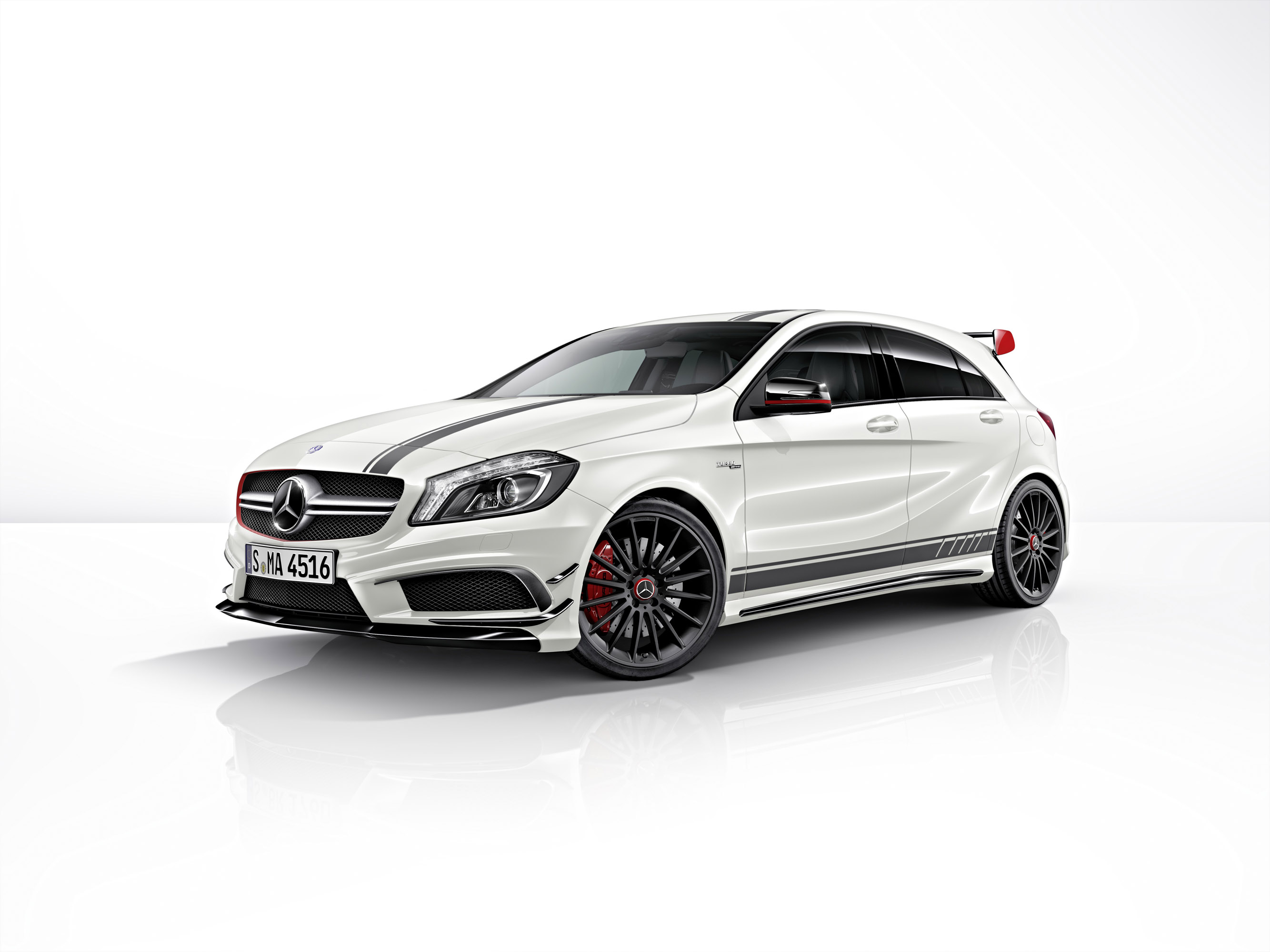 Mercedes-Benz A 45 AMG photo #1