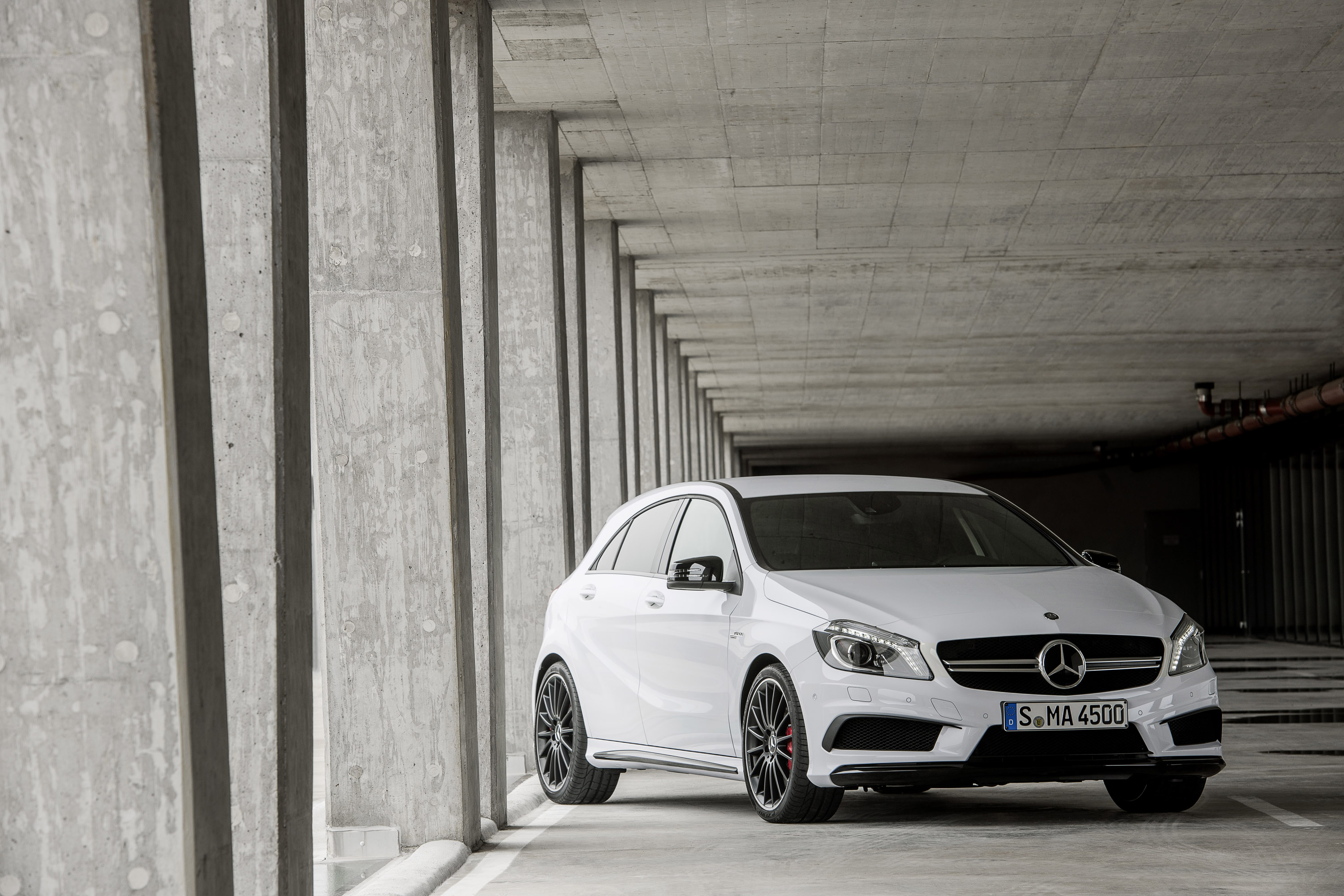 Mercedes-Benz A 45 AMG photo #2