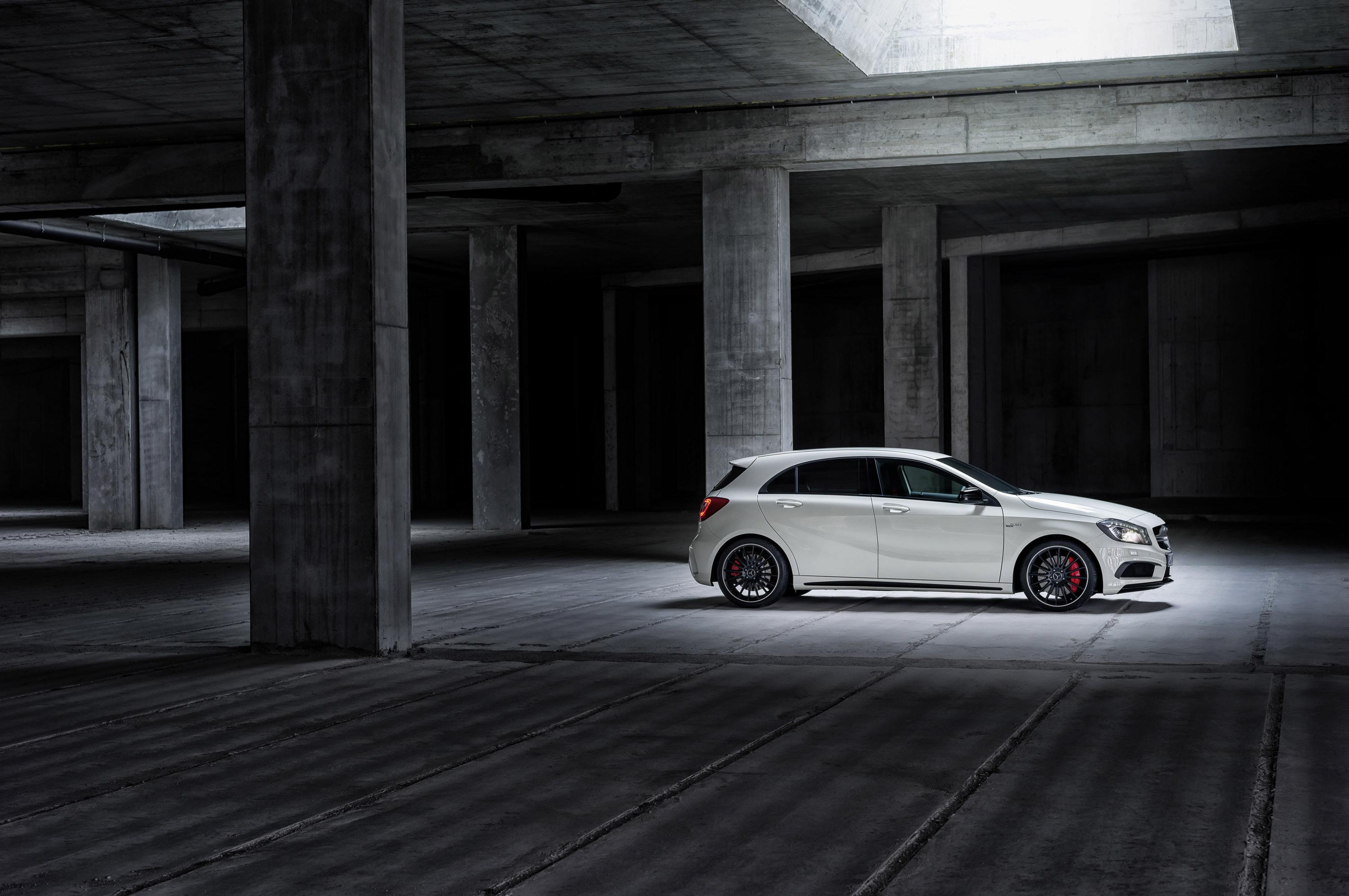 Mercedes-Benz A 45 AMG photo #21