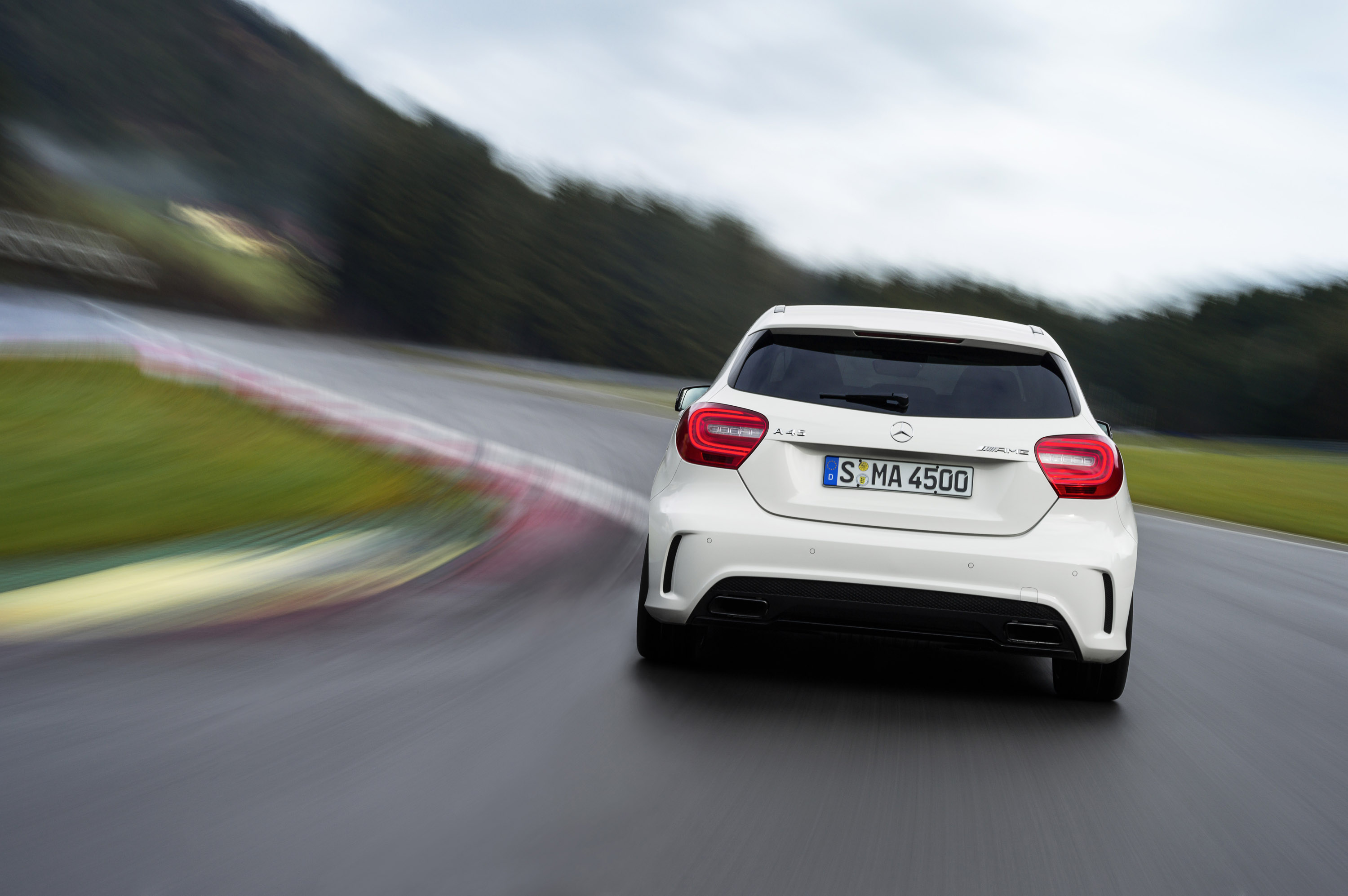 Mercedes-Benz A 45 AMG photo #24