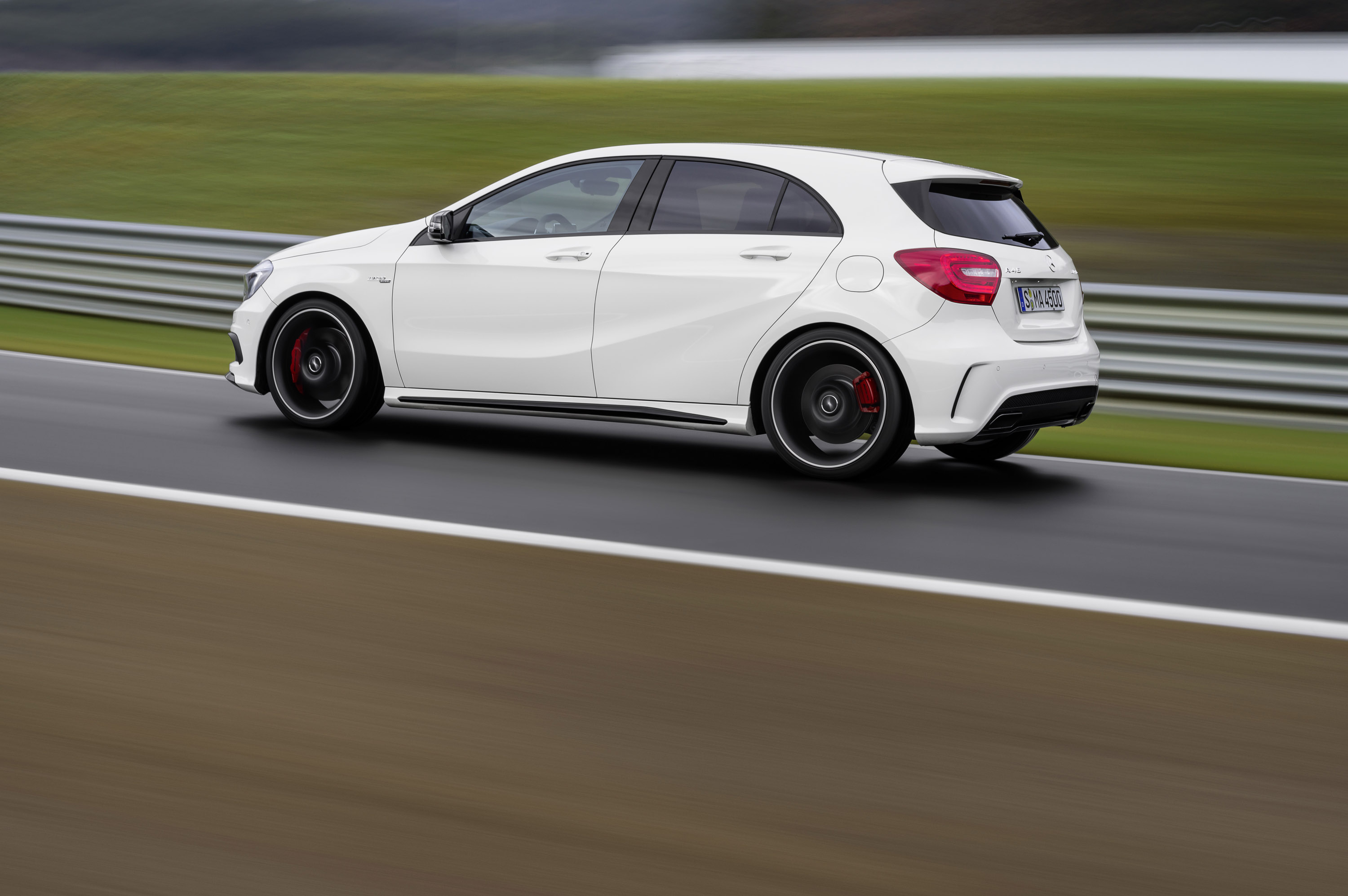 Mercedes-Benz A 45 AMG photo #25