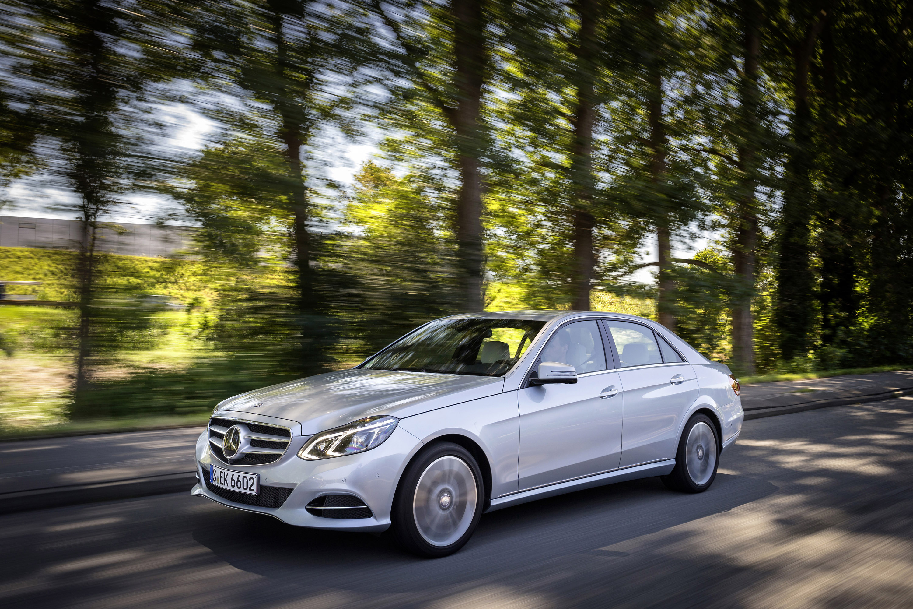 Mercedes-Benz E220 BlueTEC photo #3