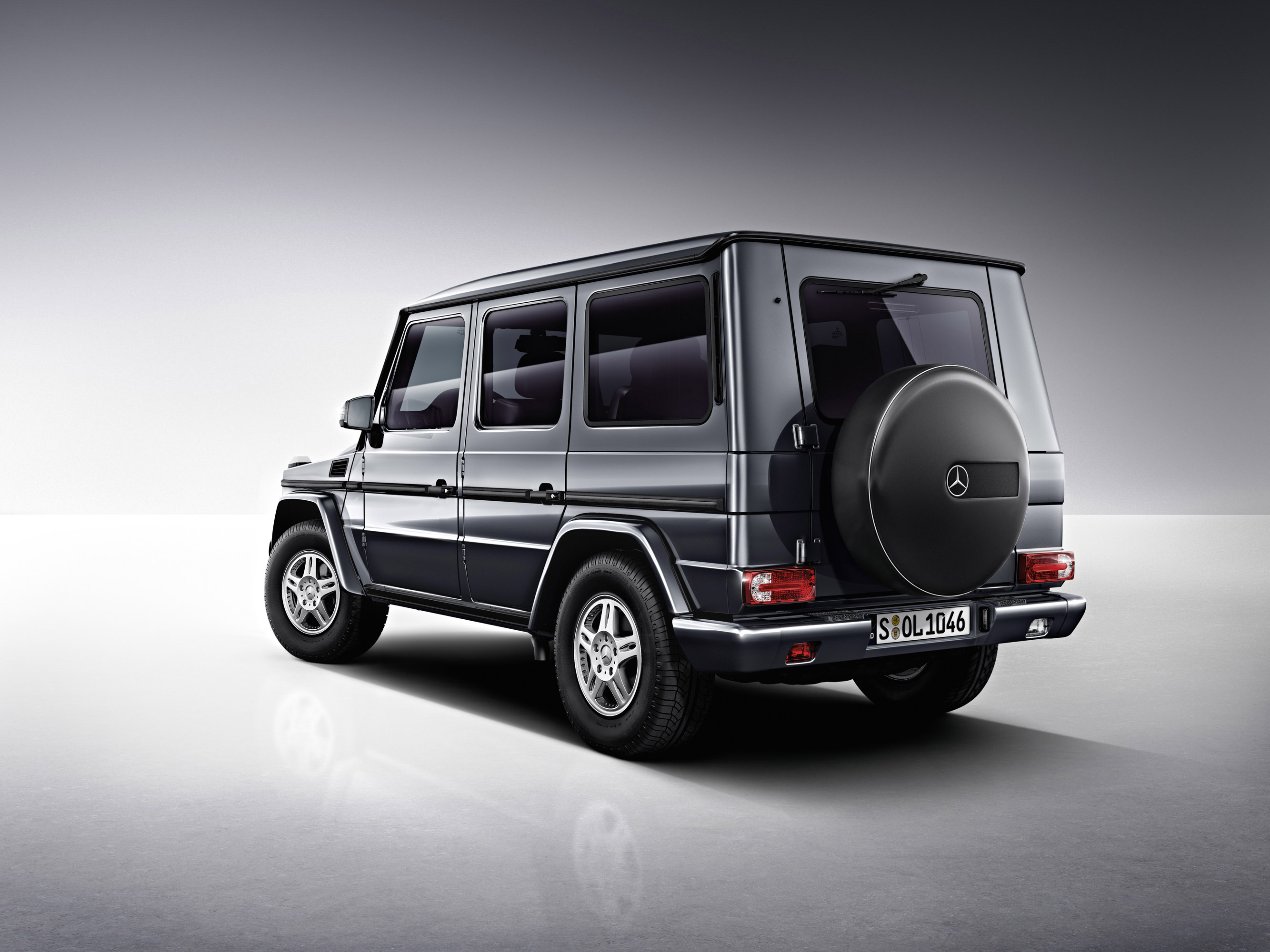 Mercedes-Benz G-Class photo #2