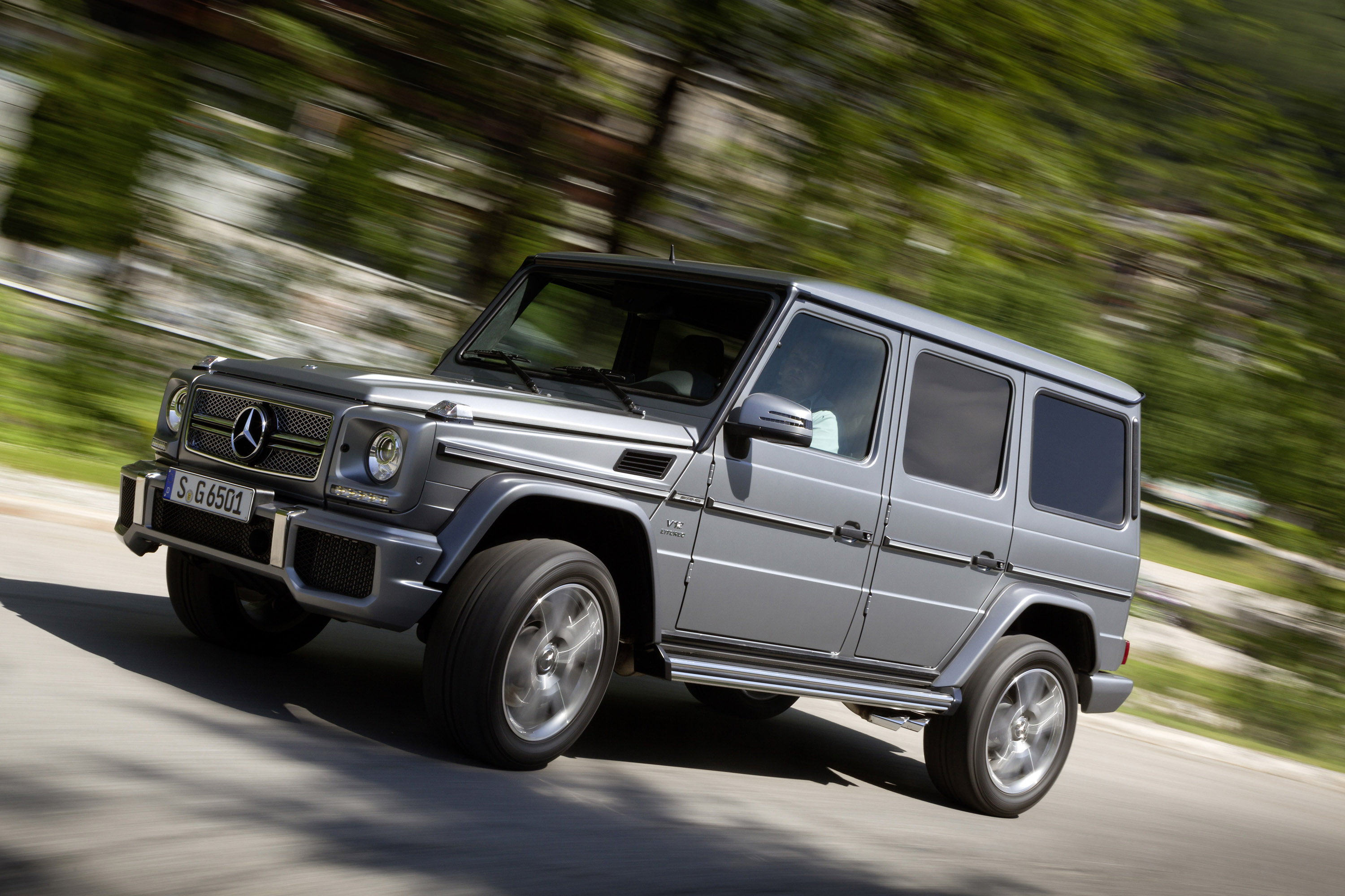 Mercedes-Benz G-Class photo #29