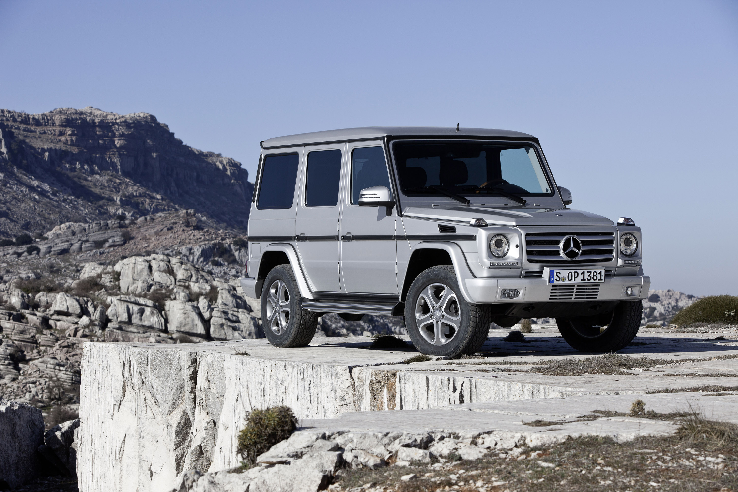 Mercedes-Benz G-Class photo #36