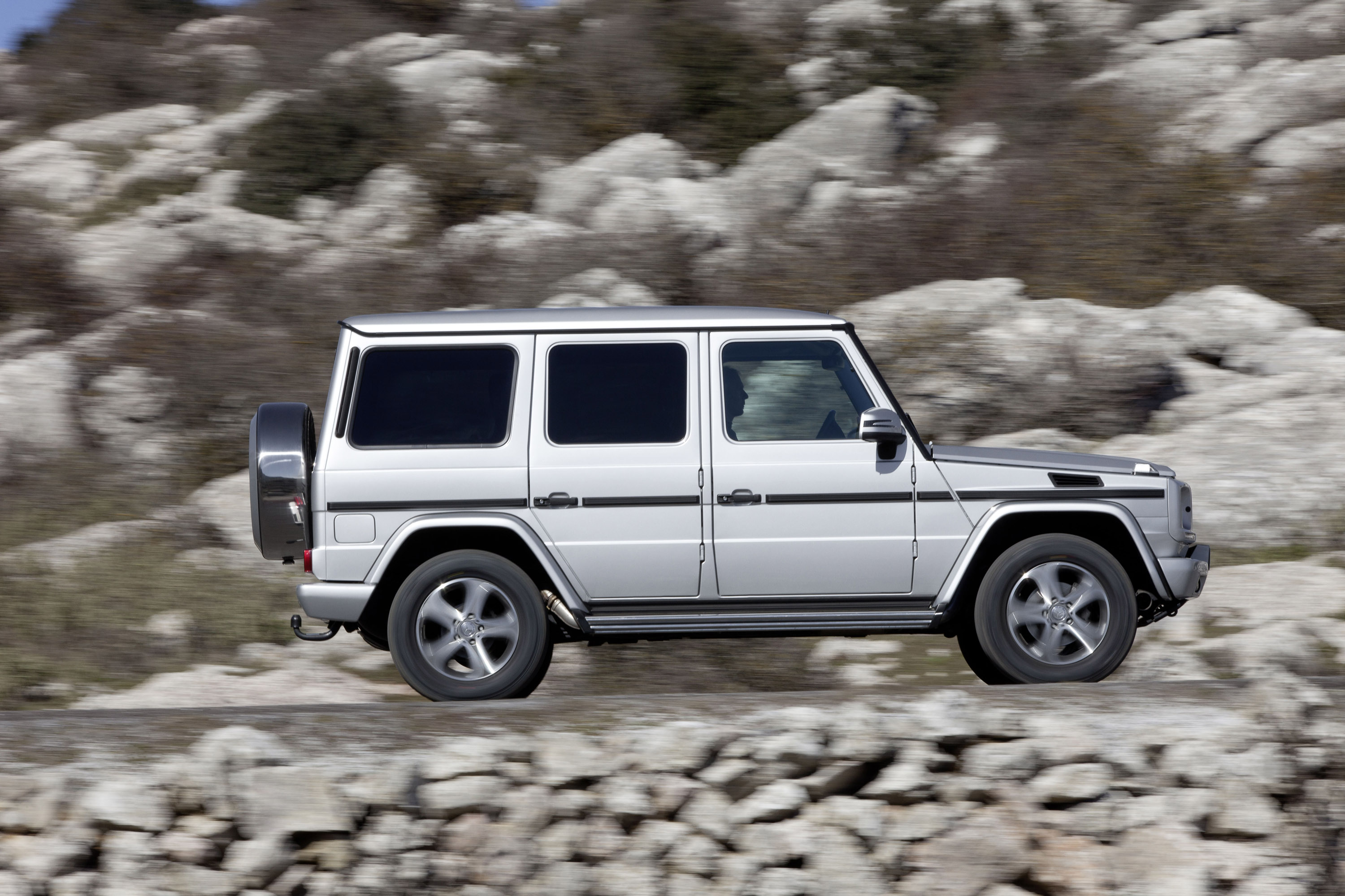 Mercedes-Benz G-Class photo #46