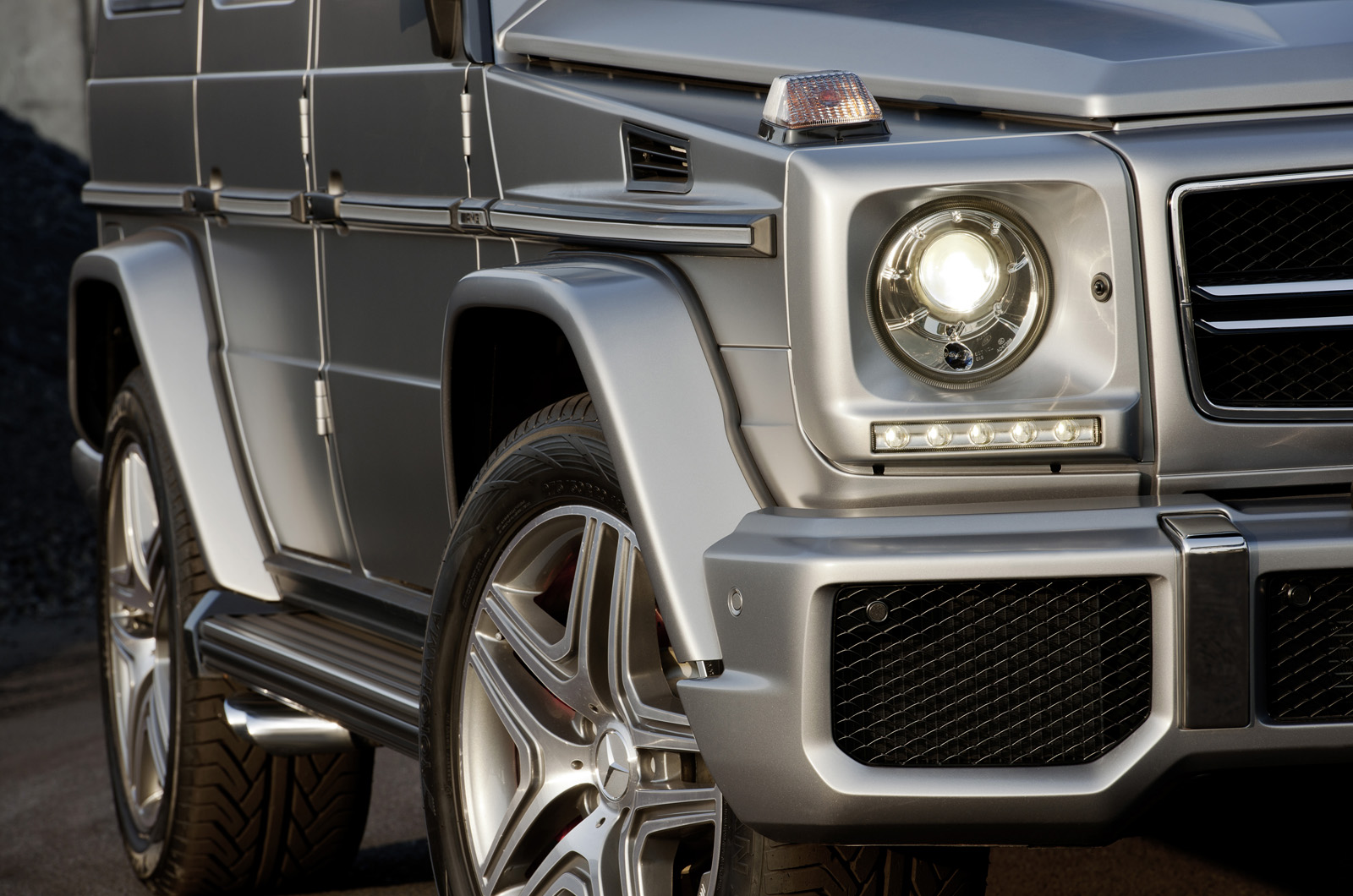 Mercedes-Benz G-Class photo #59