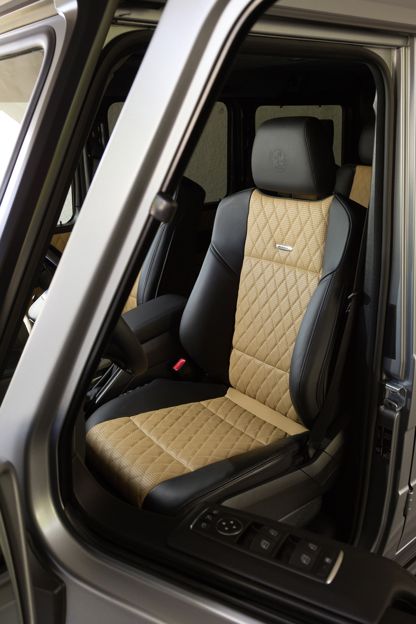 Mercedes-Benz G-Class photo #79