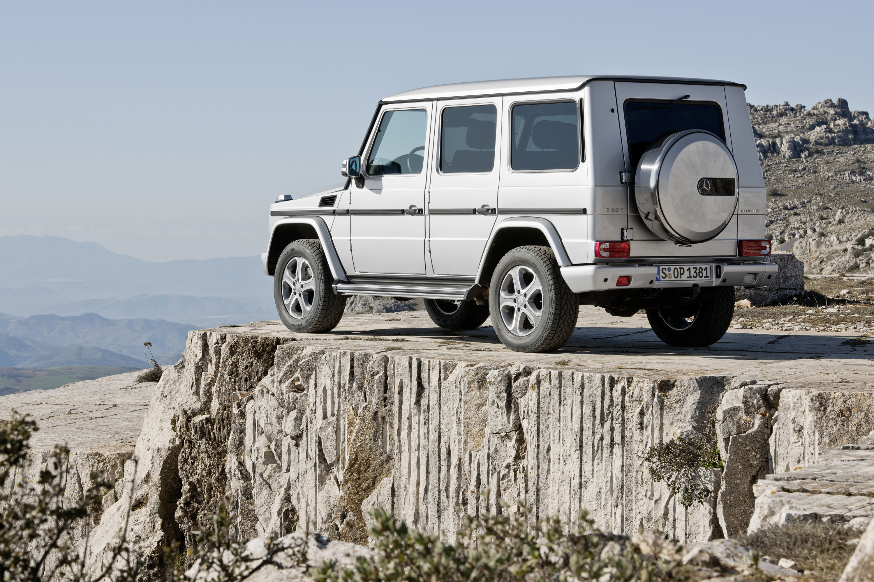 Mercedes-Benz G350 BlueTEC photo #18