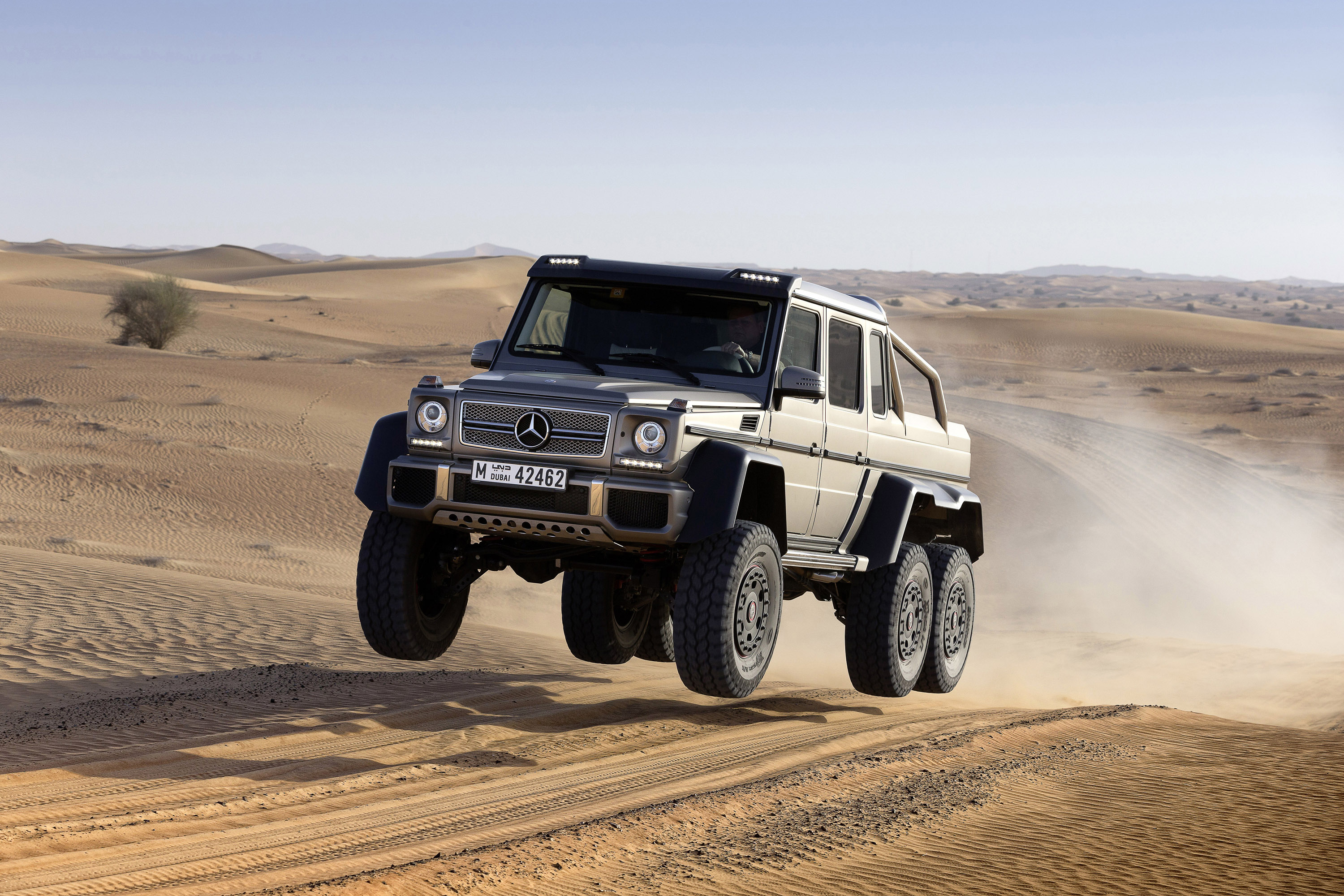 Mercedes-Benz G63 AMG 6x6 Concept photo #2