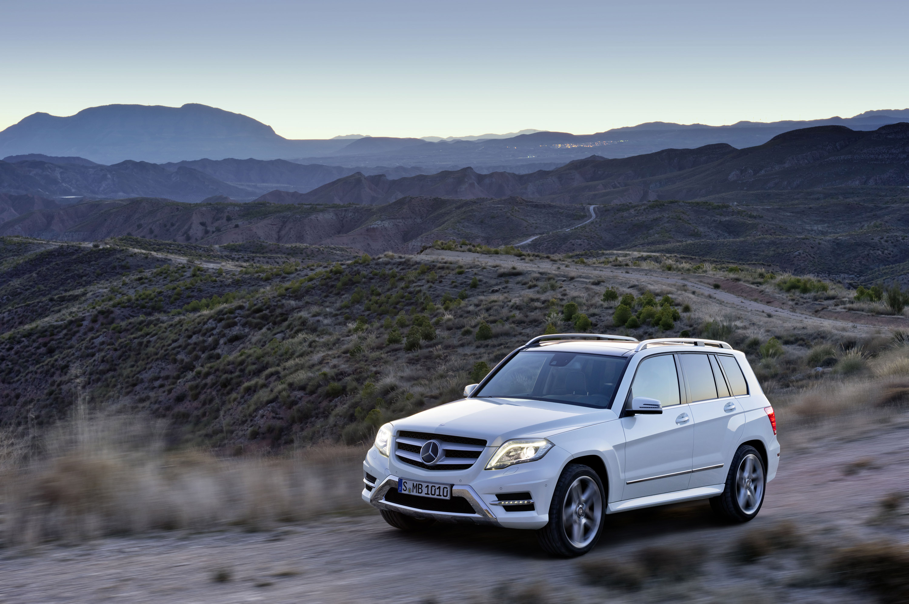 G l p. Mercedes Benz GLK. Mercedes Benz GLK 2012. Mercedes Benz GLK klasse. Мерседес Бенц GLK klasse.