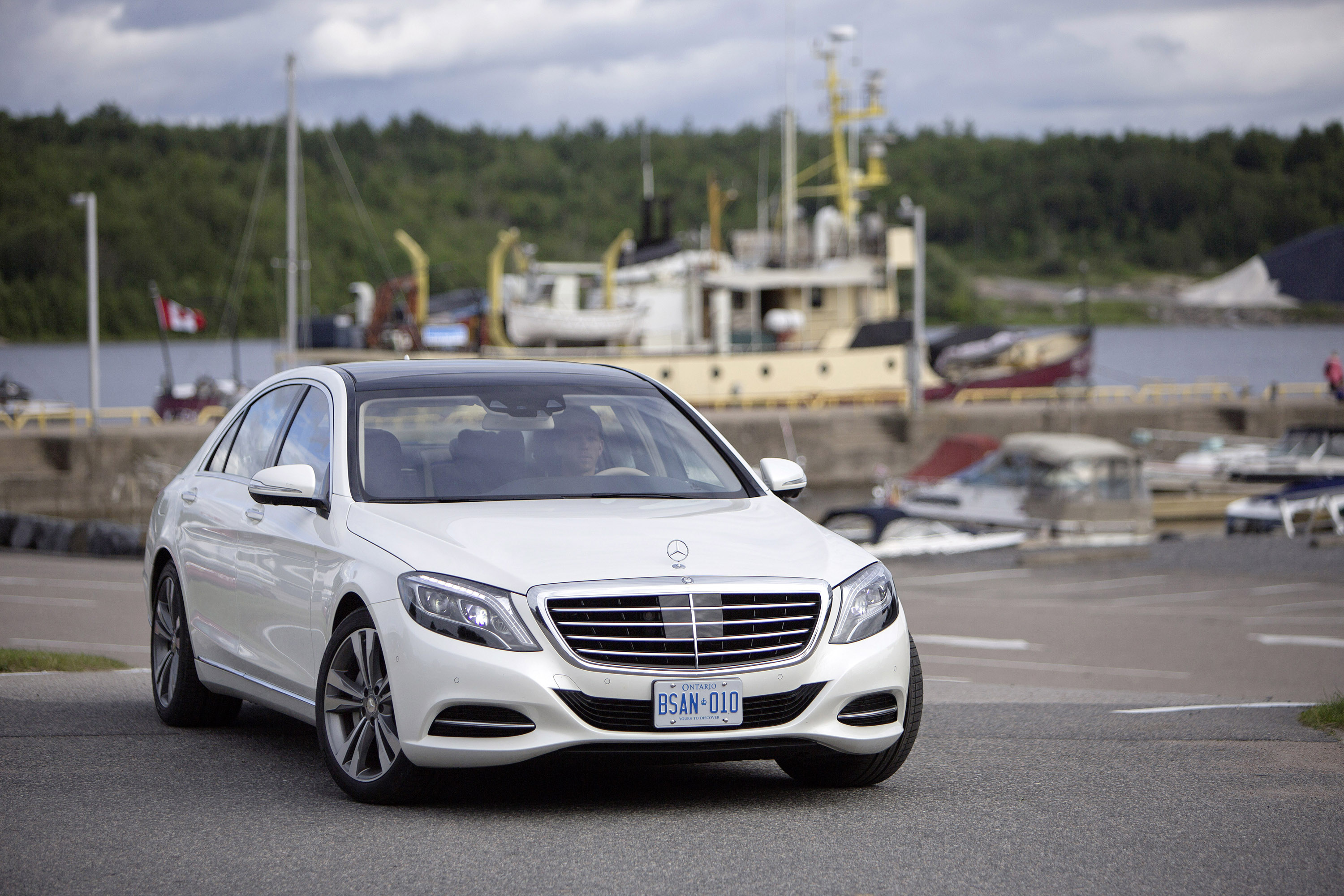 Мерседес Бенц седан s class