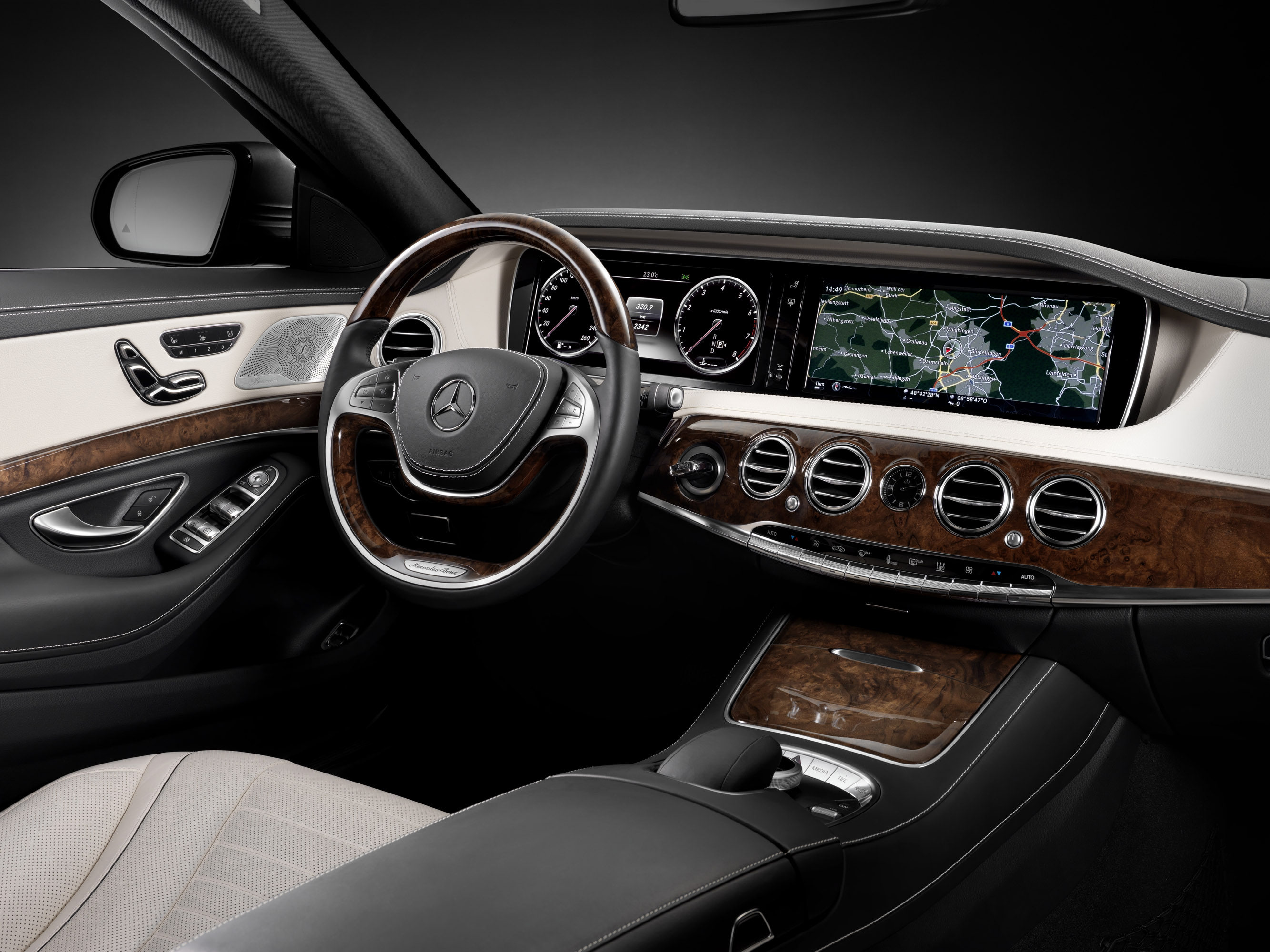 Mercedes-Benz S350 BlueTEC photo #19