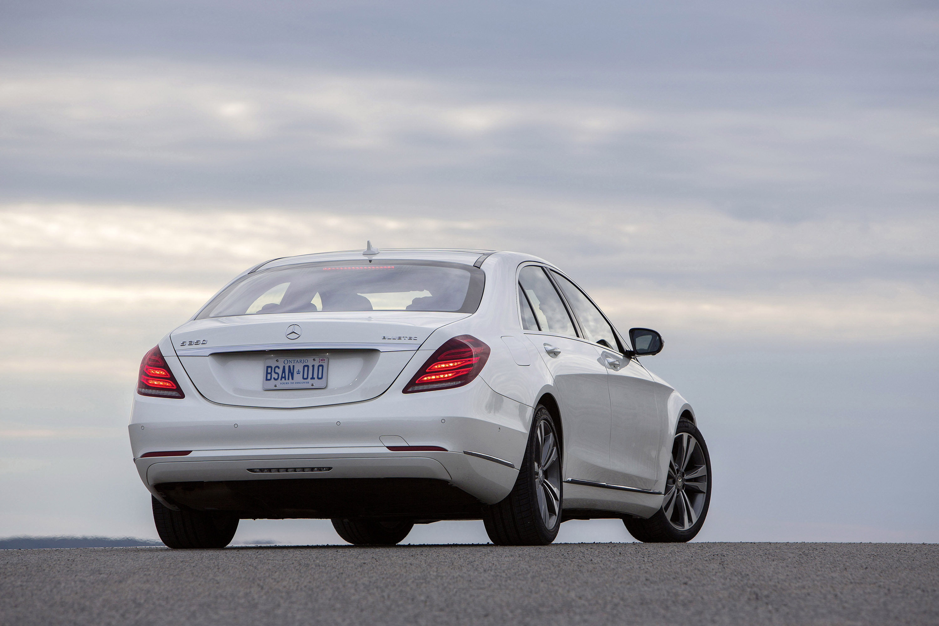 Mercedes-Benz S350 BlueTEC photo #30