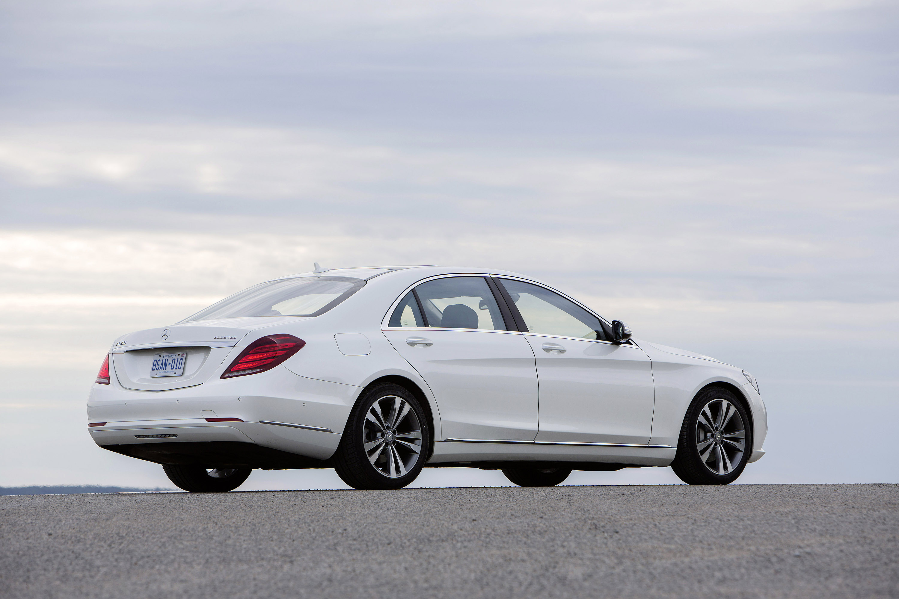 Mercedes-Benz S350 BlueTEC photo #31