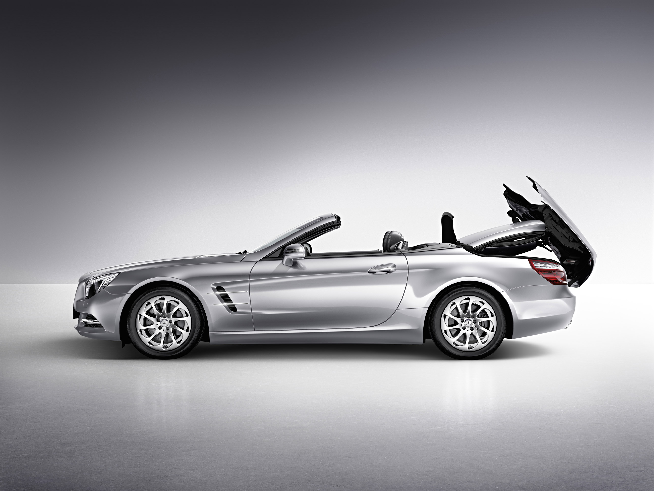 Mercedes-Benz SL-Class photo #15