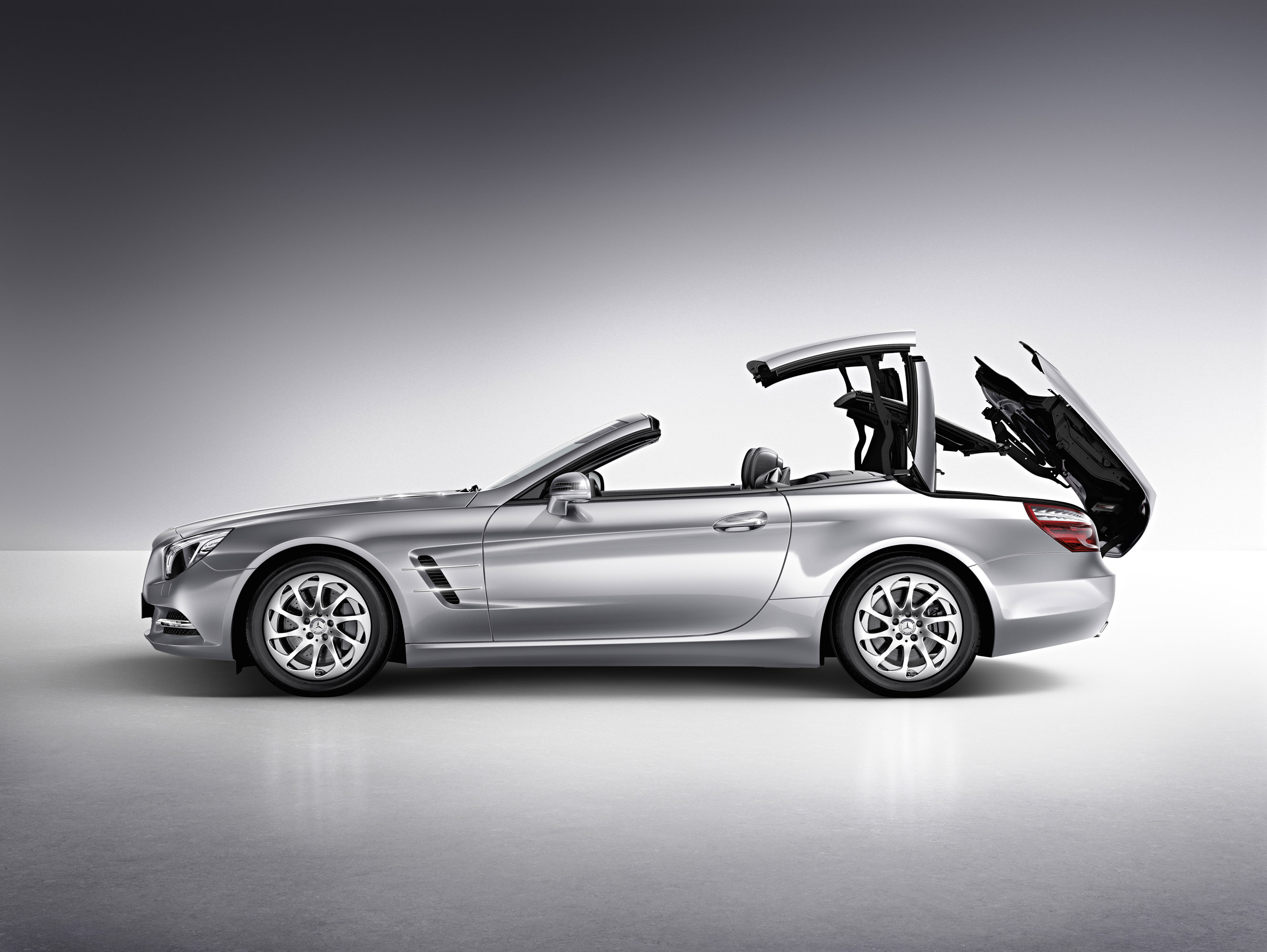 Mercedes-Benz SL-Class photo #16