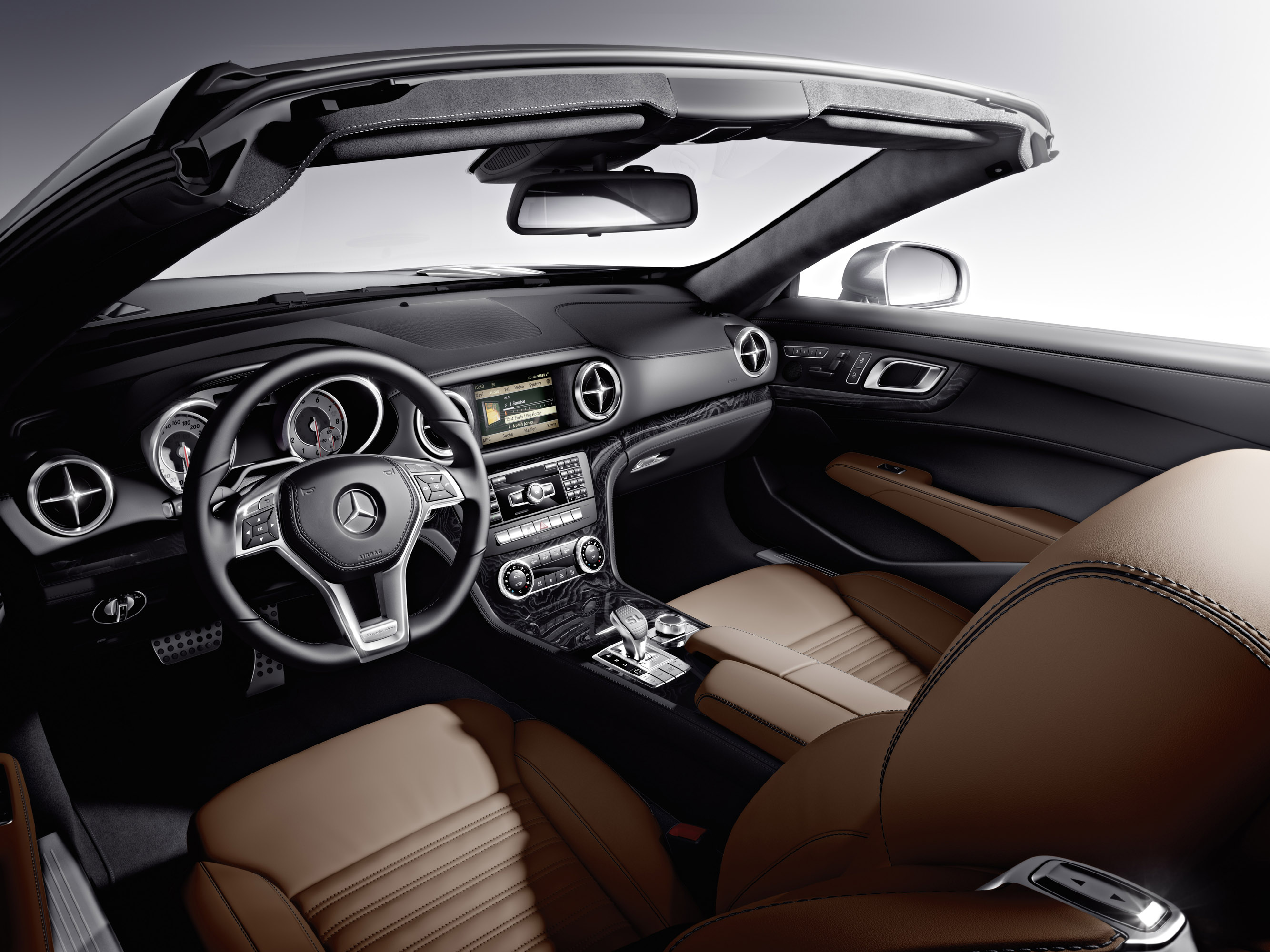 Mercedes-Benz SL-Class photo #22