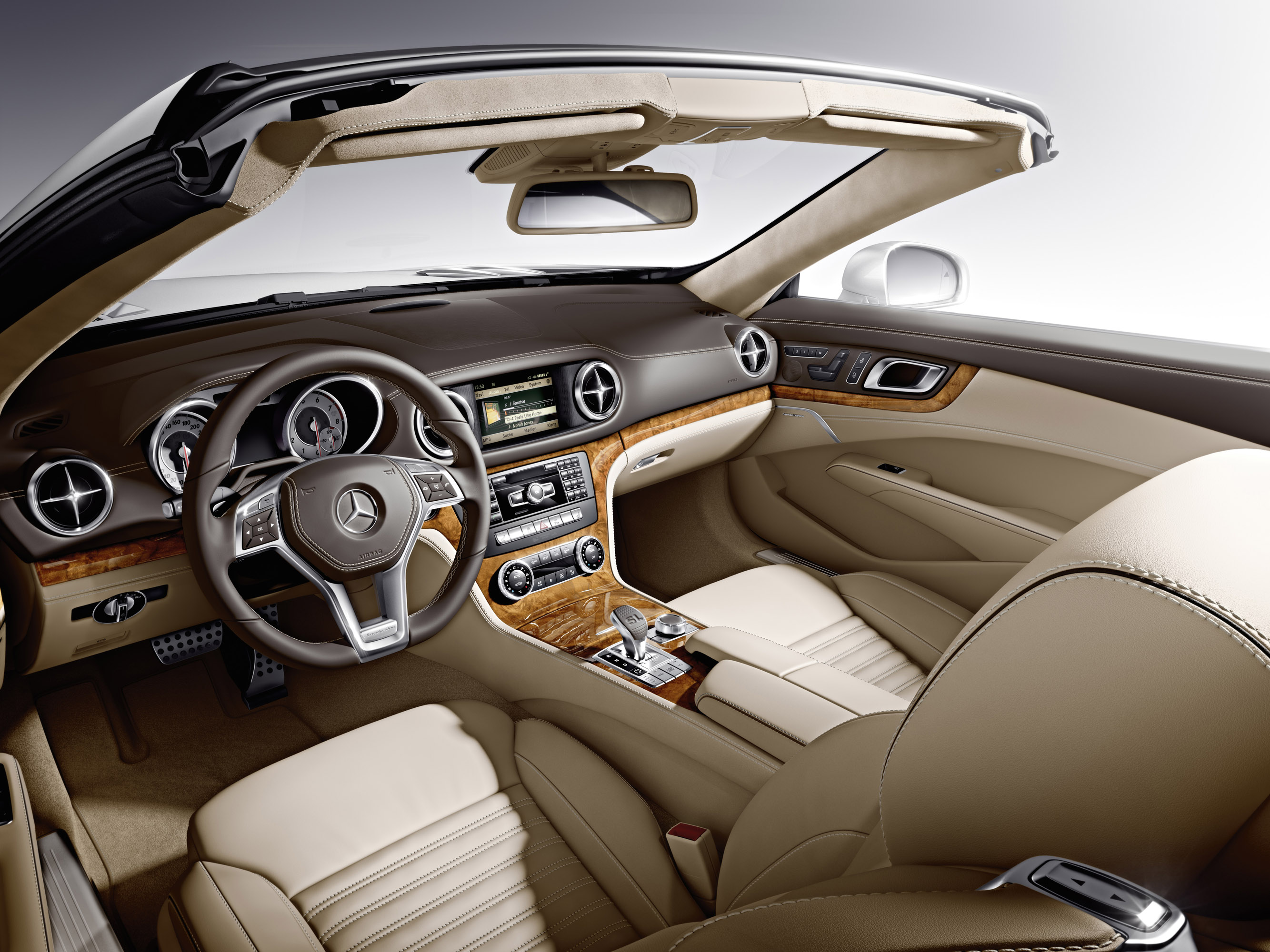 Mercedes-Benz SL-Class photo #24