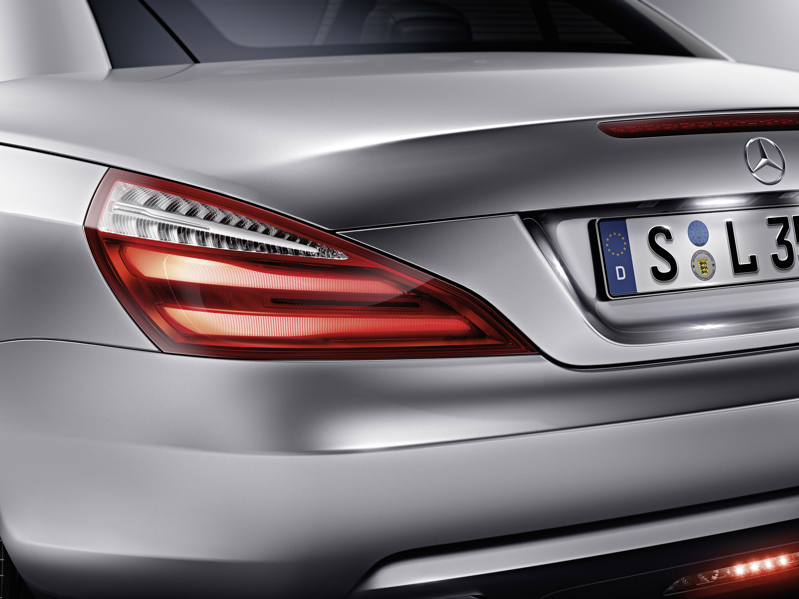 Mercedes-Benz SL-Class photo #42