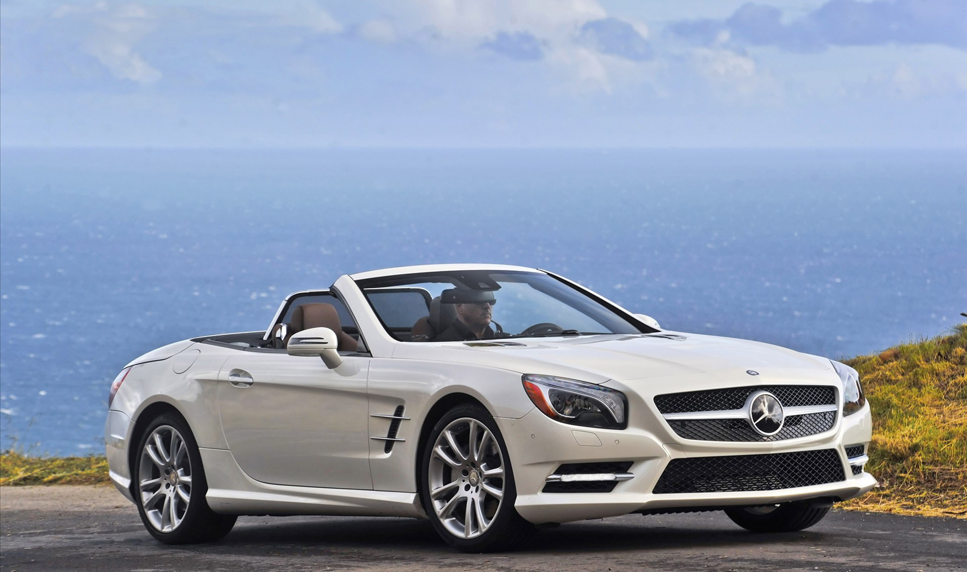 Mercedes-Benz SL550 photo #2