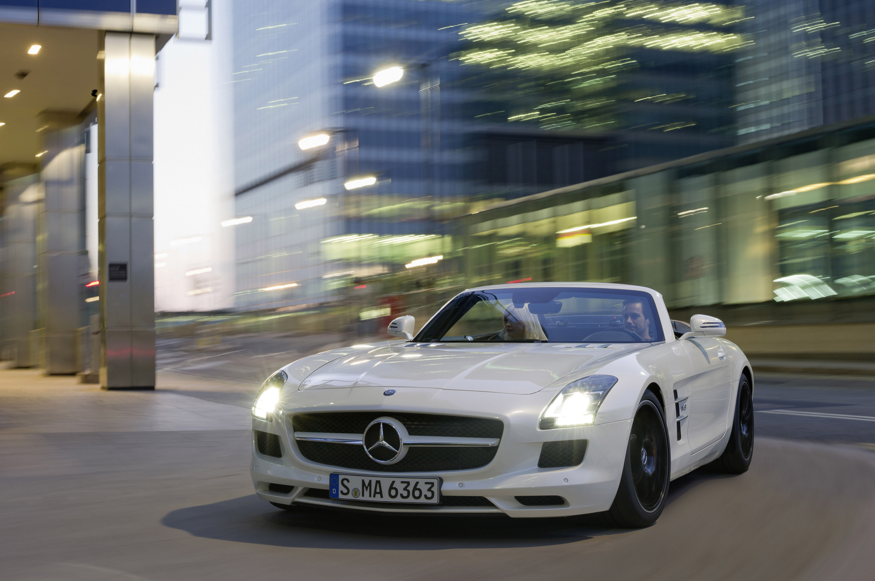 Mercedes-Benz SLS AMG GT Roadster photo #1