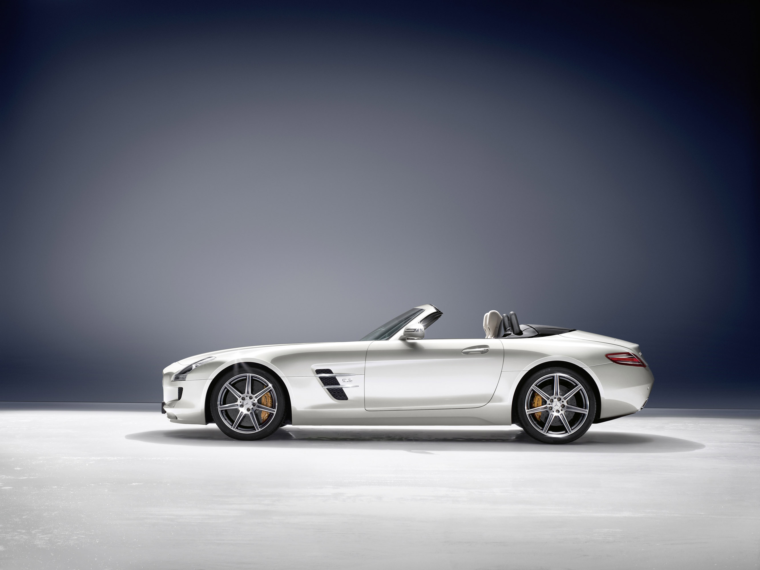 Mercedes-Benz SLS AMG GT Roadster photo #17