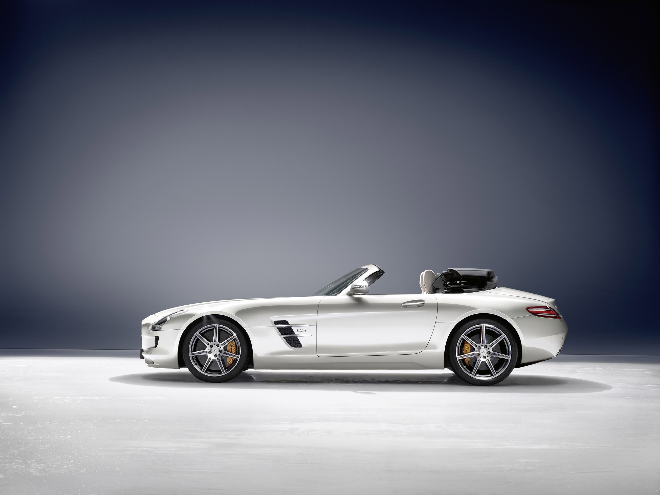 Mercedes-Benz SLS AMG GT Roadster photo #18