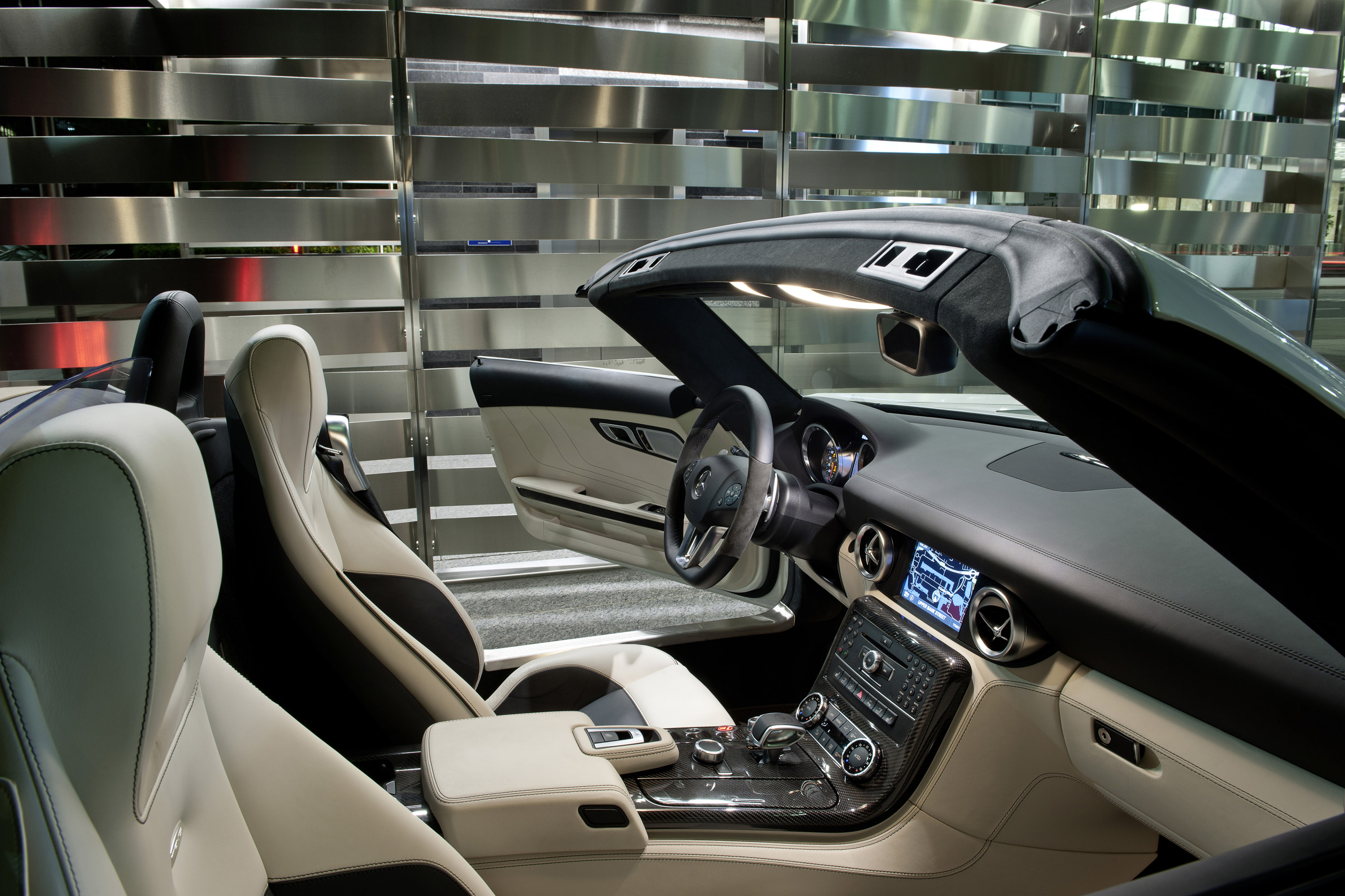 Mercedes-Benz SLS AMG GT Roadster photo #33