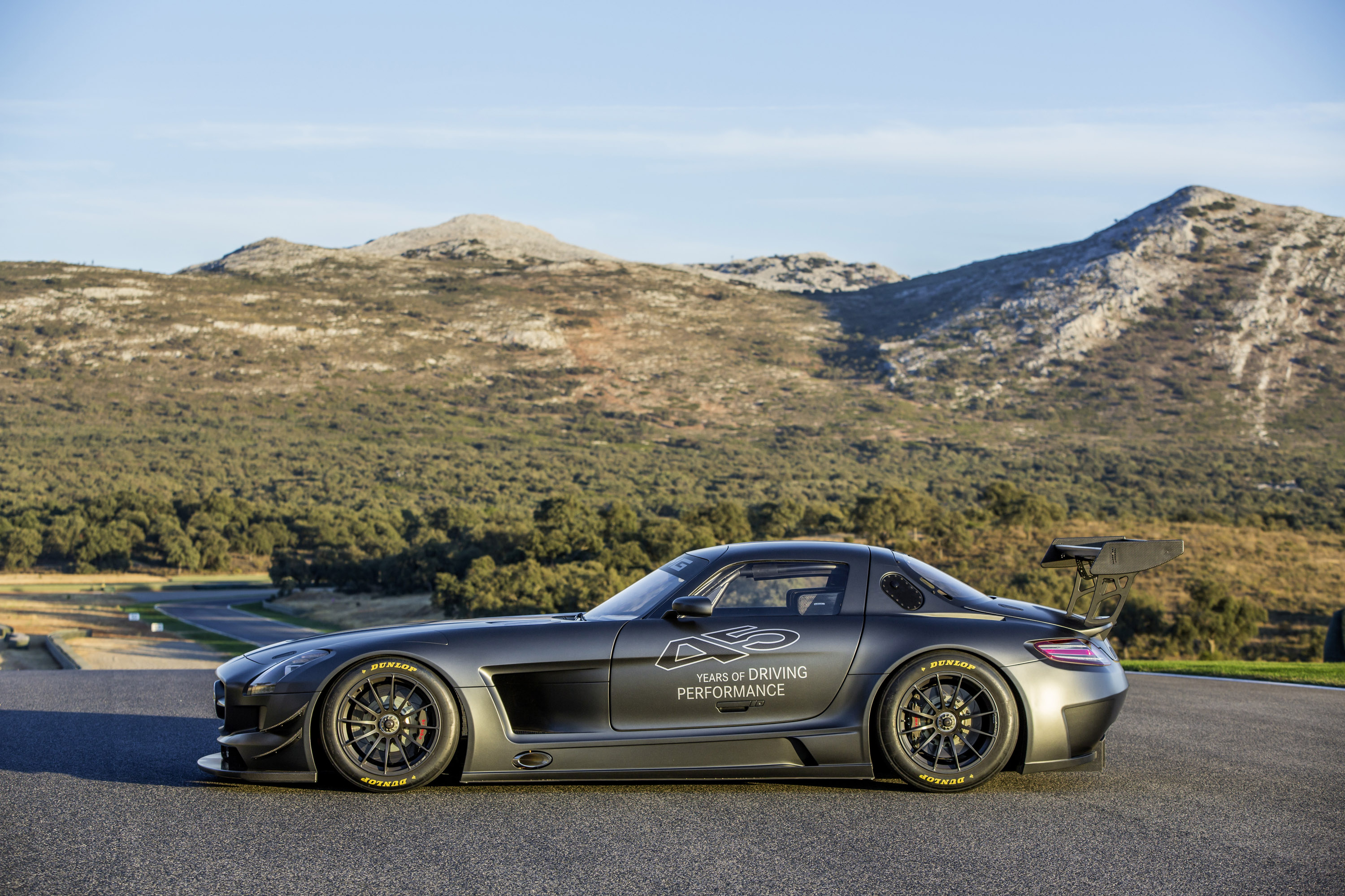 2013 MercedesBenz SLS AMG GT3 45th Anniversary HD Pictures