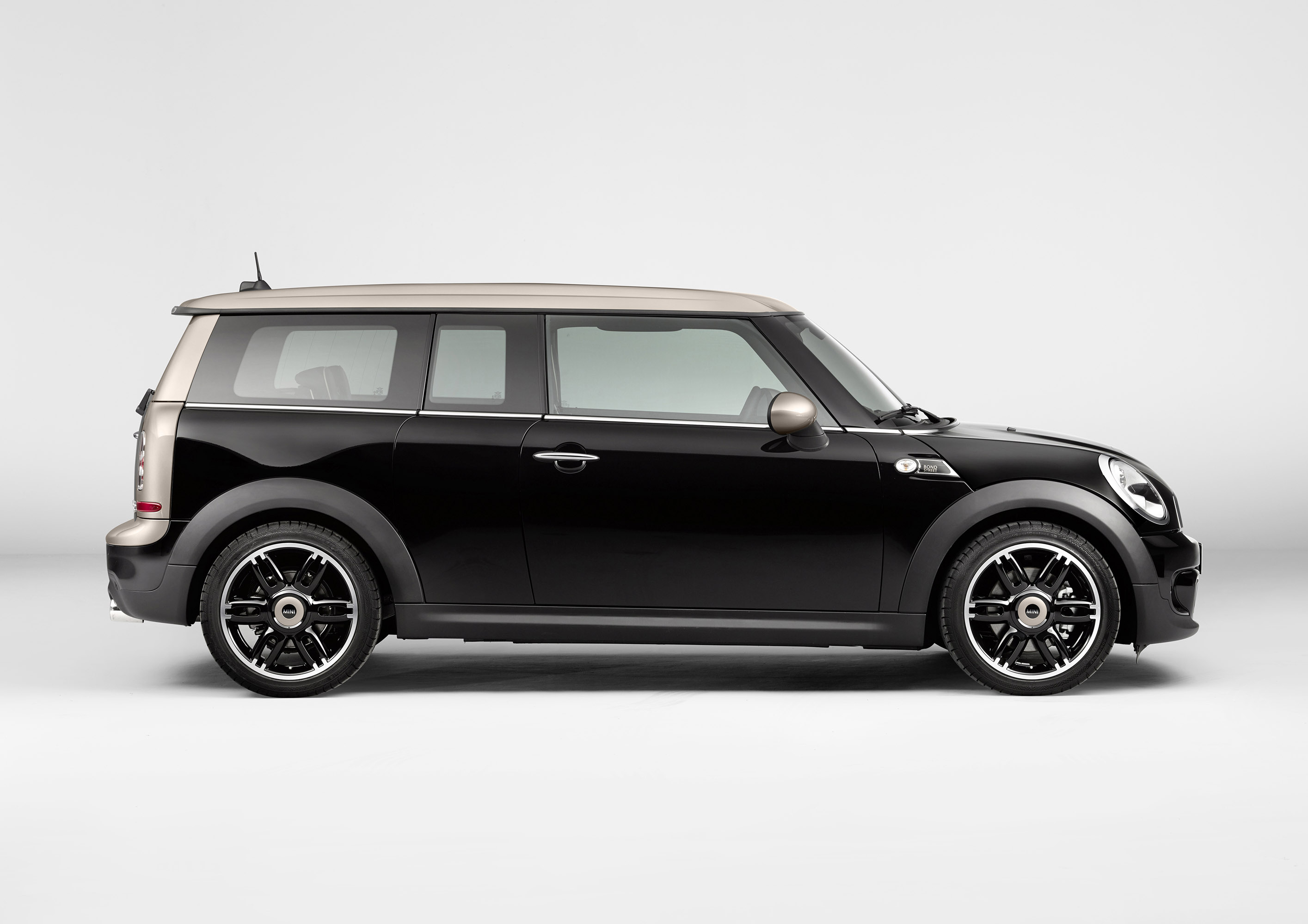 MINI Clubman Bond Street photo #23