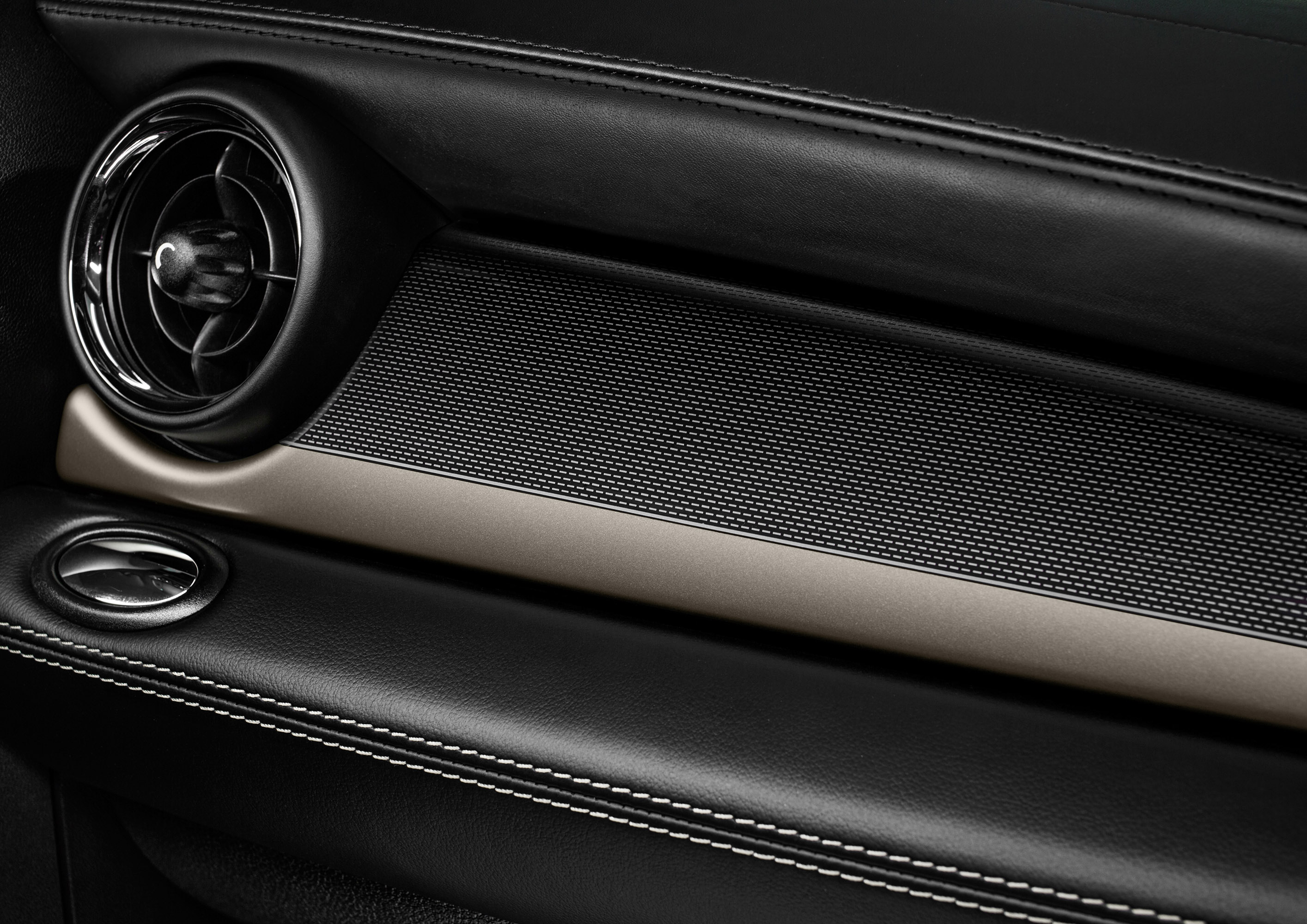 MINI Clubman Bond Street photo #42