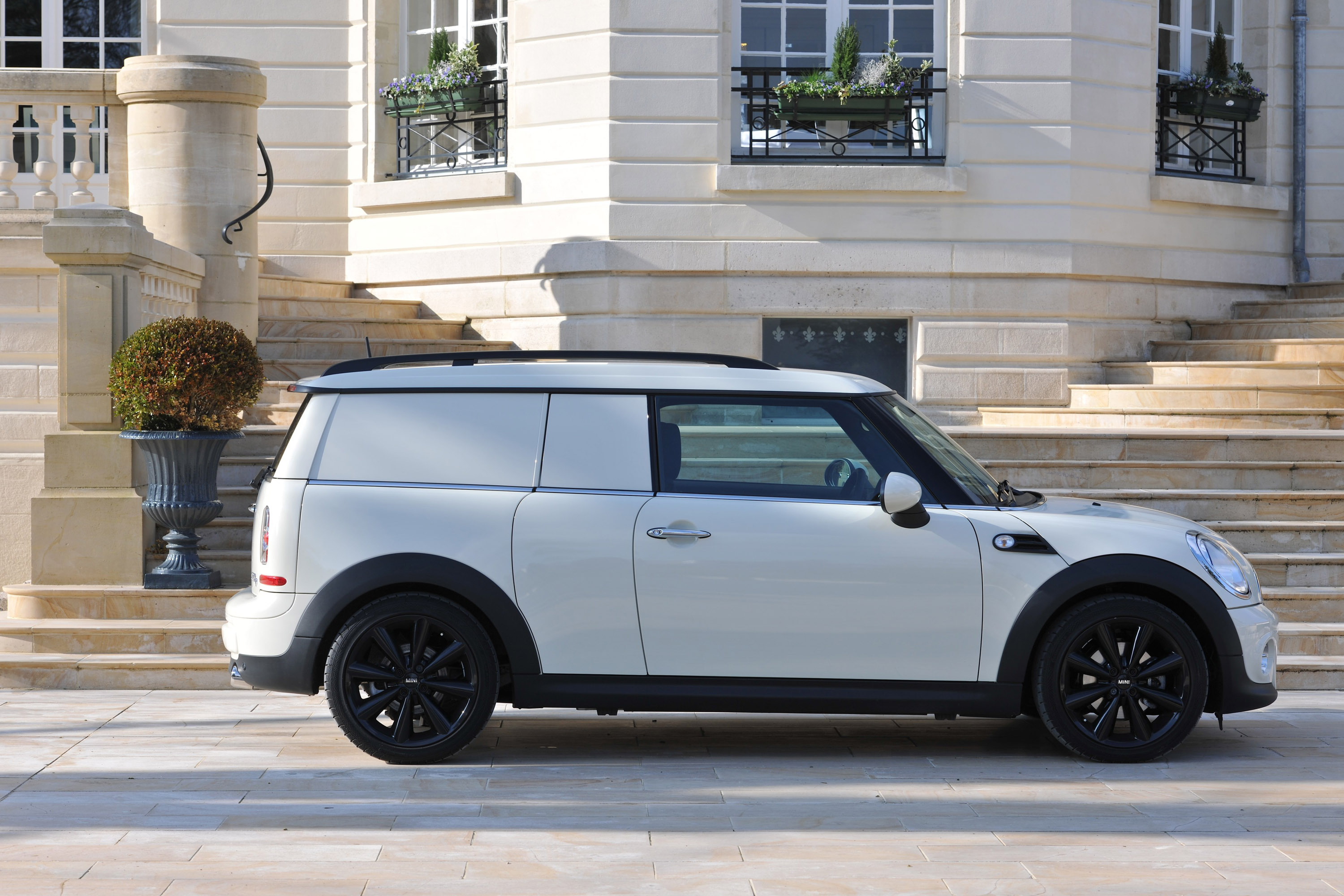 Mini Clubvan photo #36