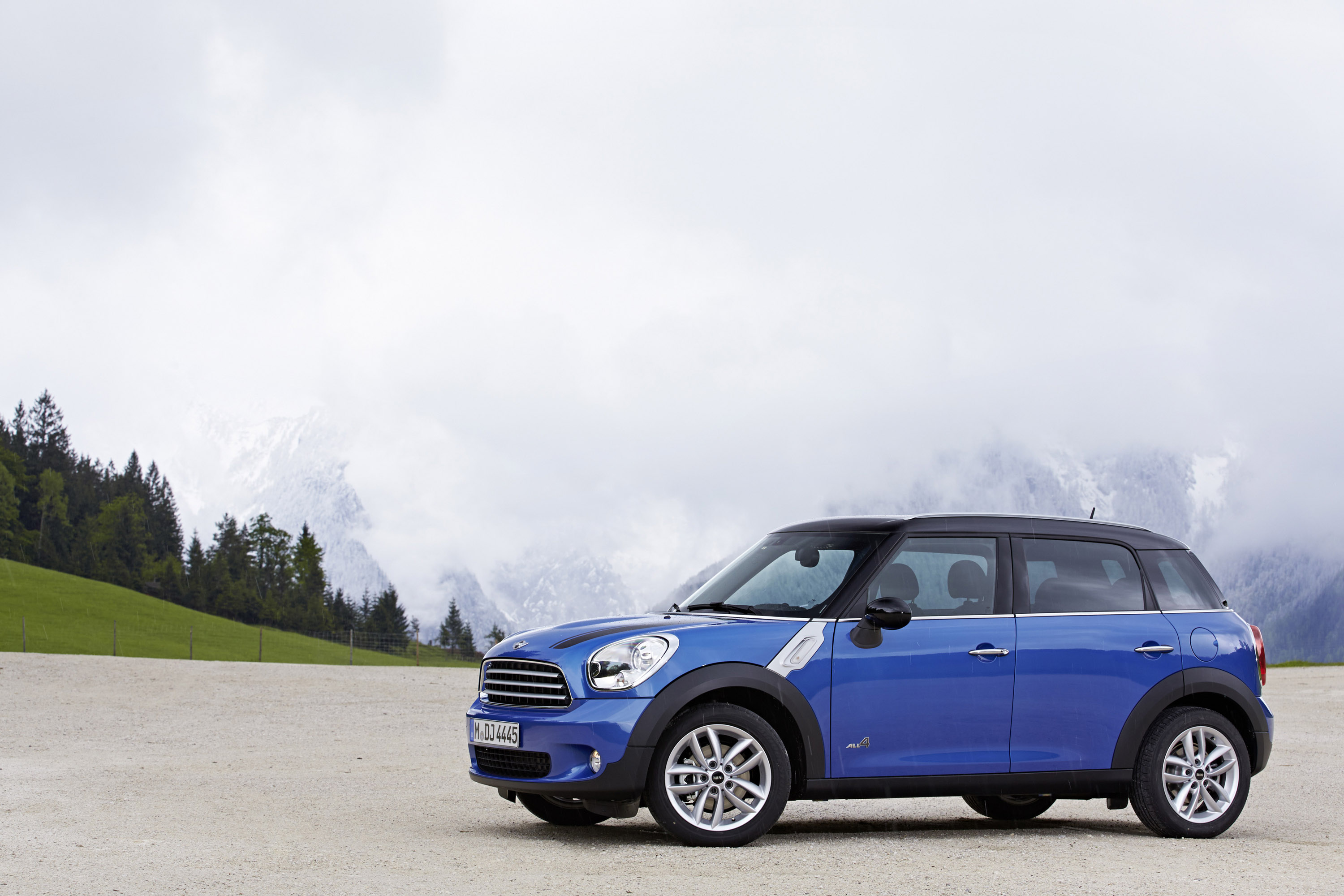 MINI Countryman Cooper ALL4 photo #17