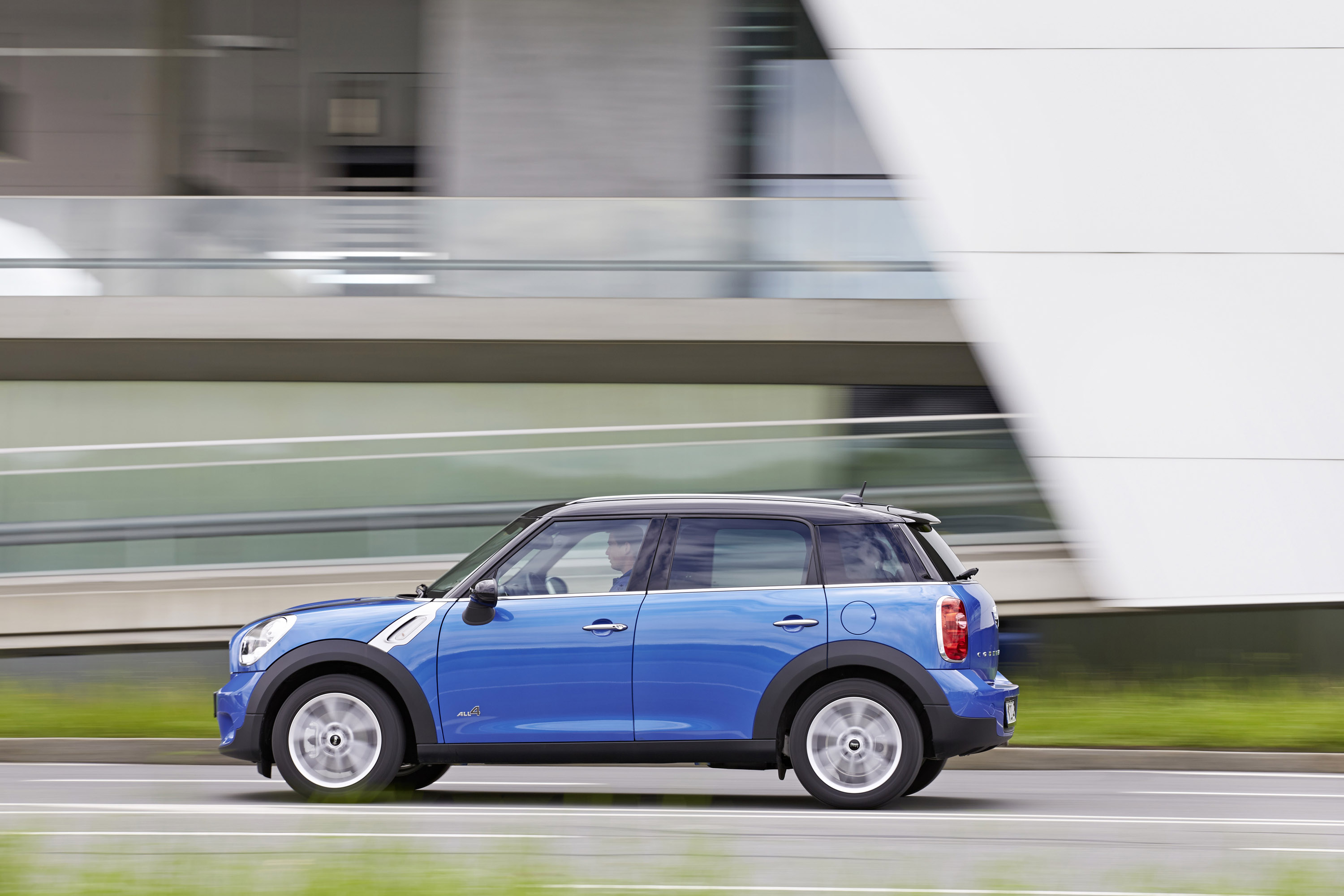 MINI Countryman Cooper ALL4 photo #35