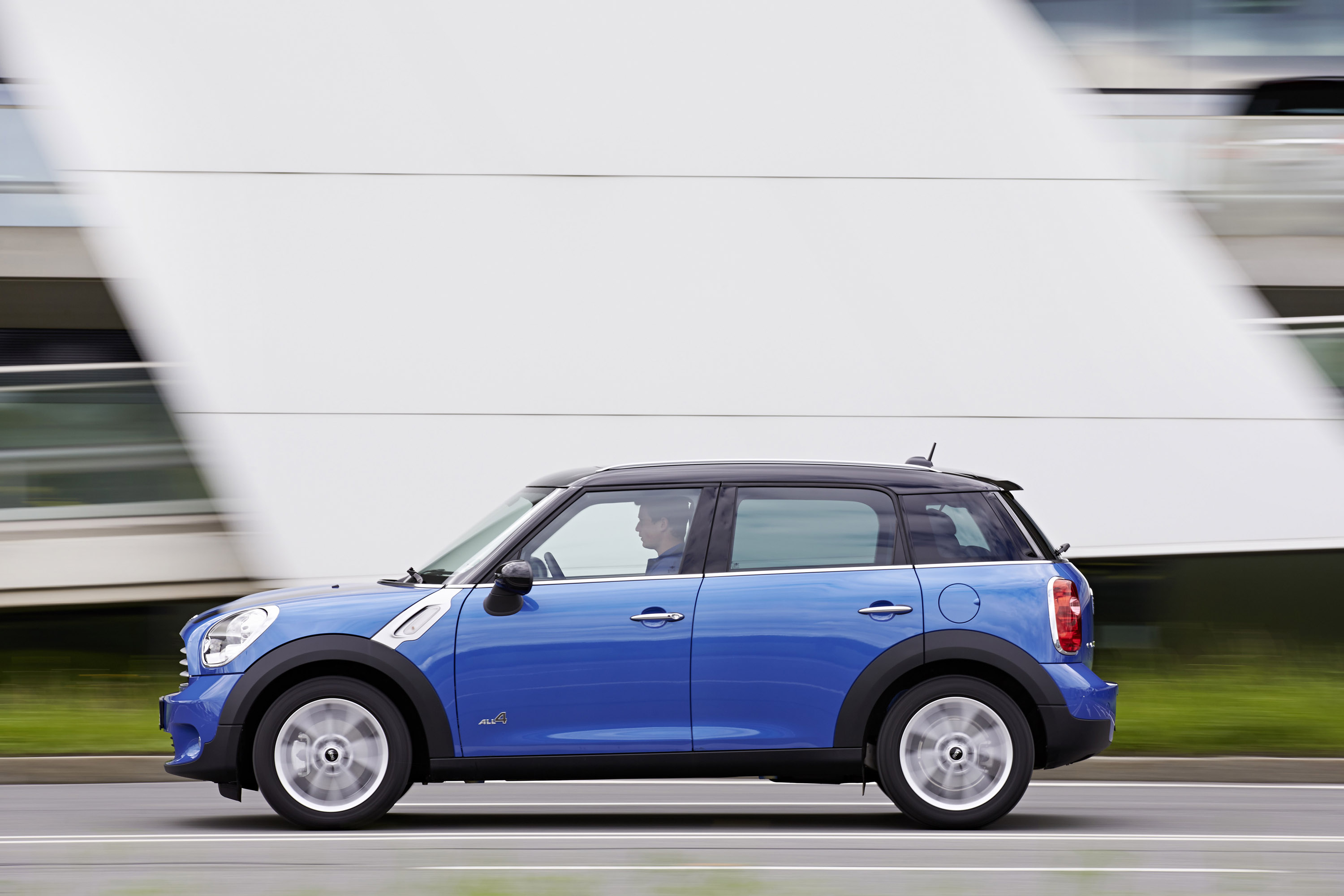 MINI Countryman Cooper ALL4 photo #38