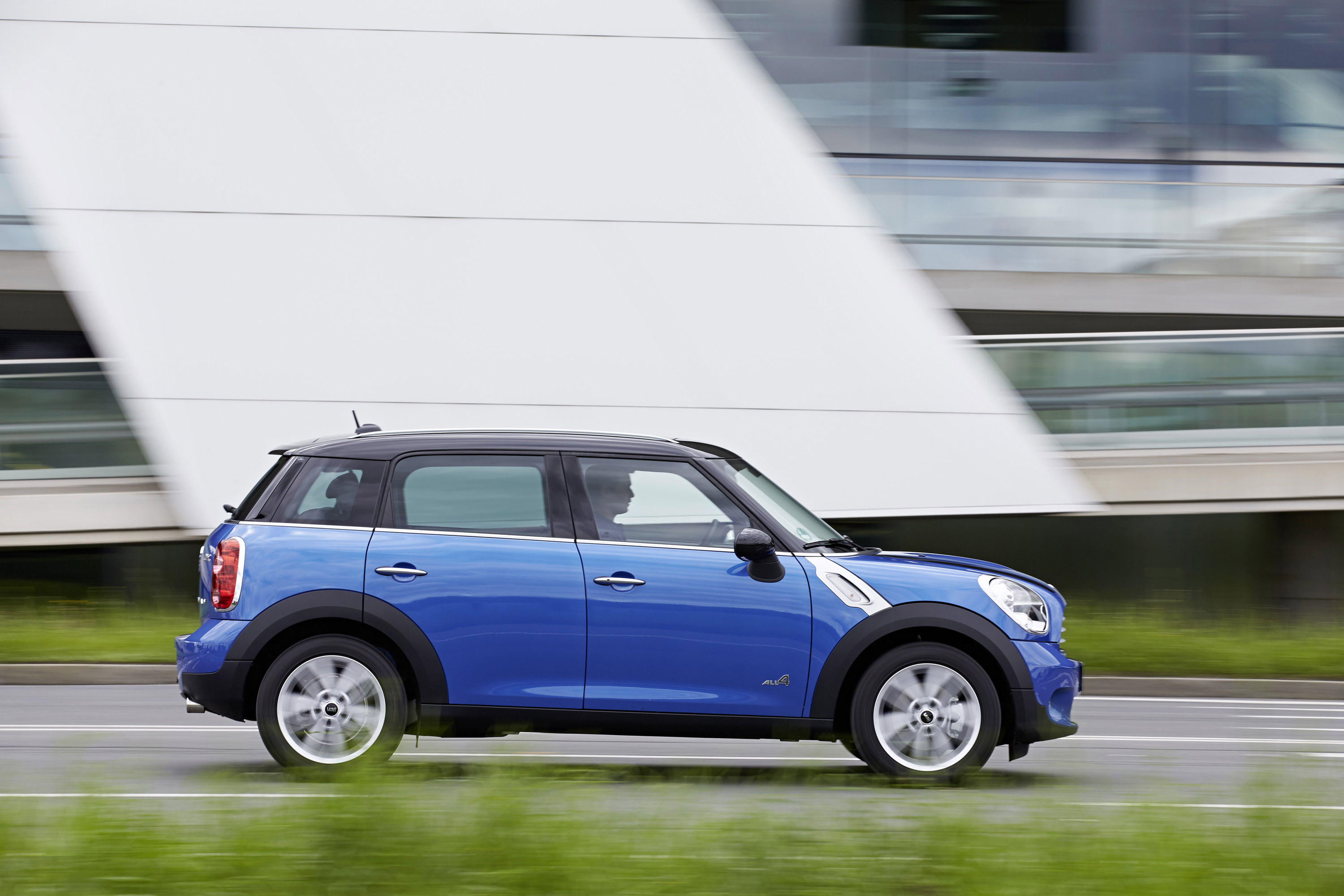 MINI Countryman Cooper ALL4 photo #39