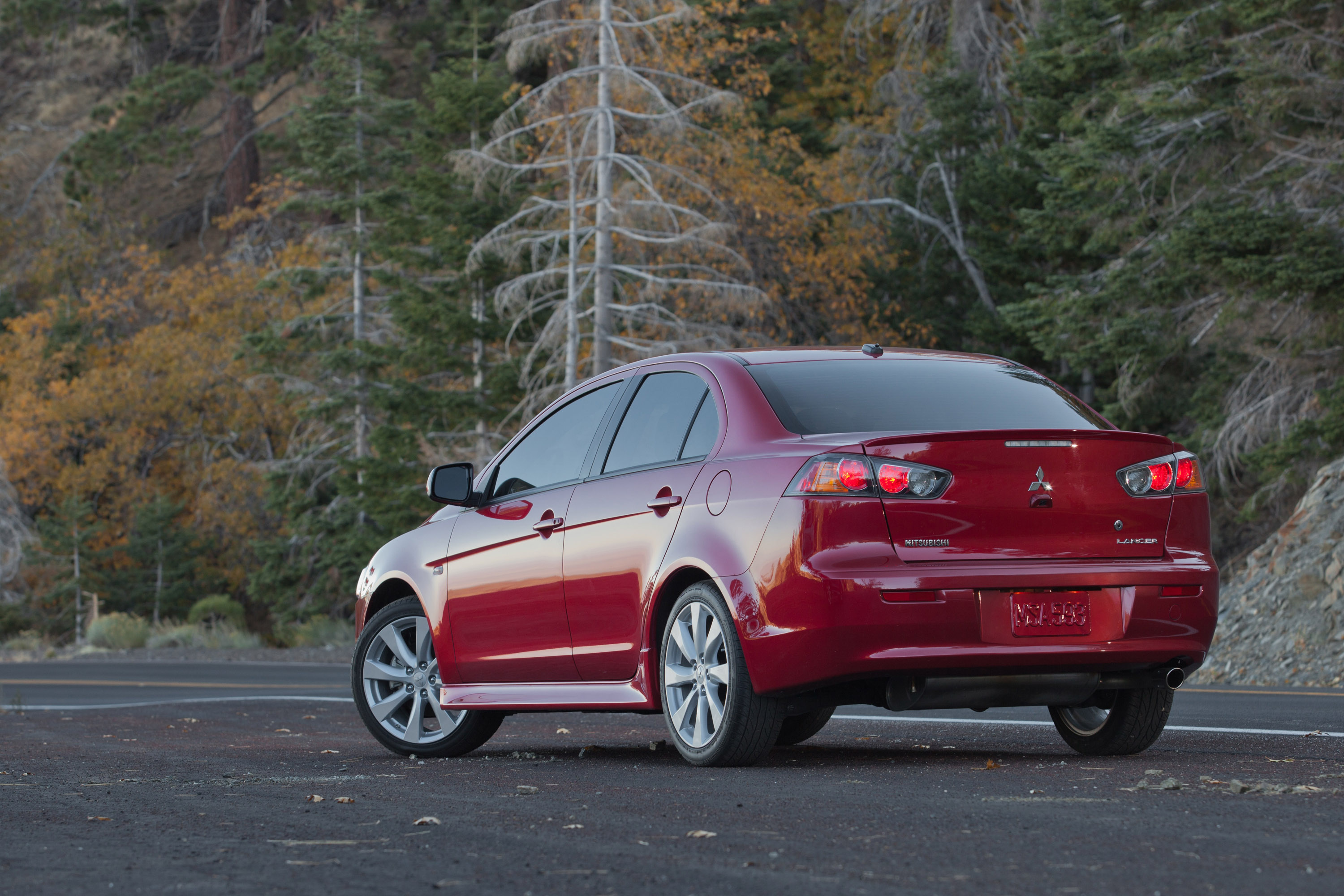 Mitsubishi Lancer photo #16