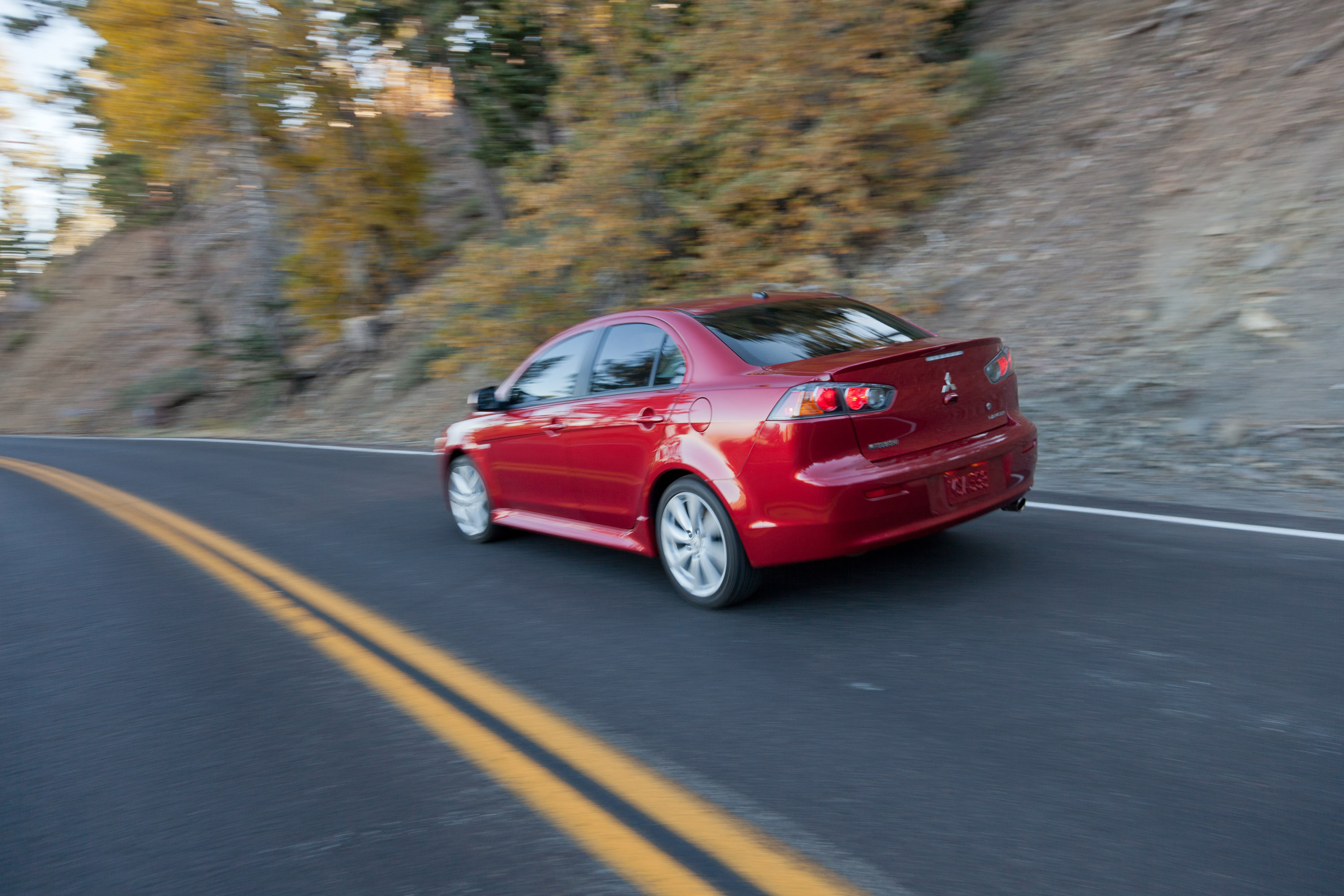 Mitsubishi Lancer photo #17