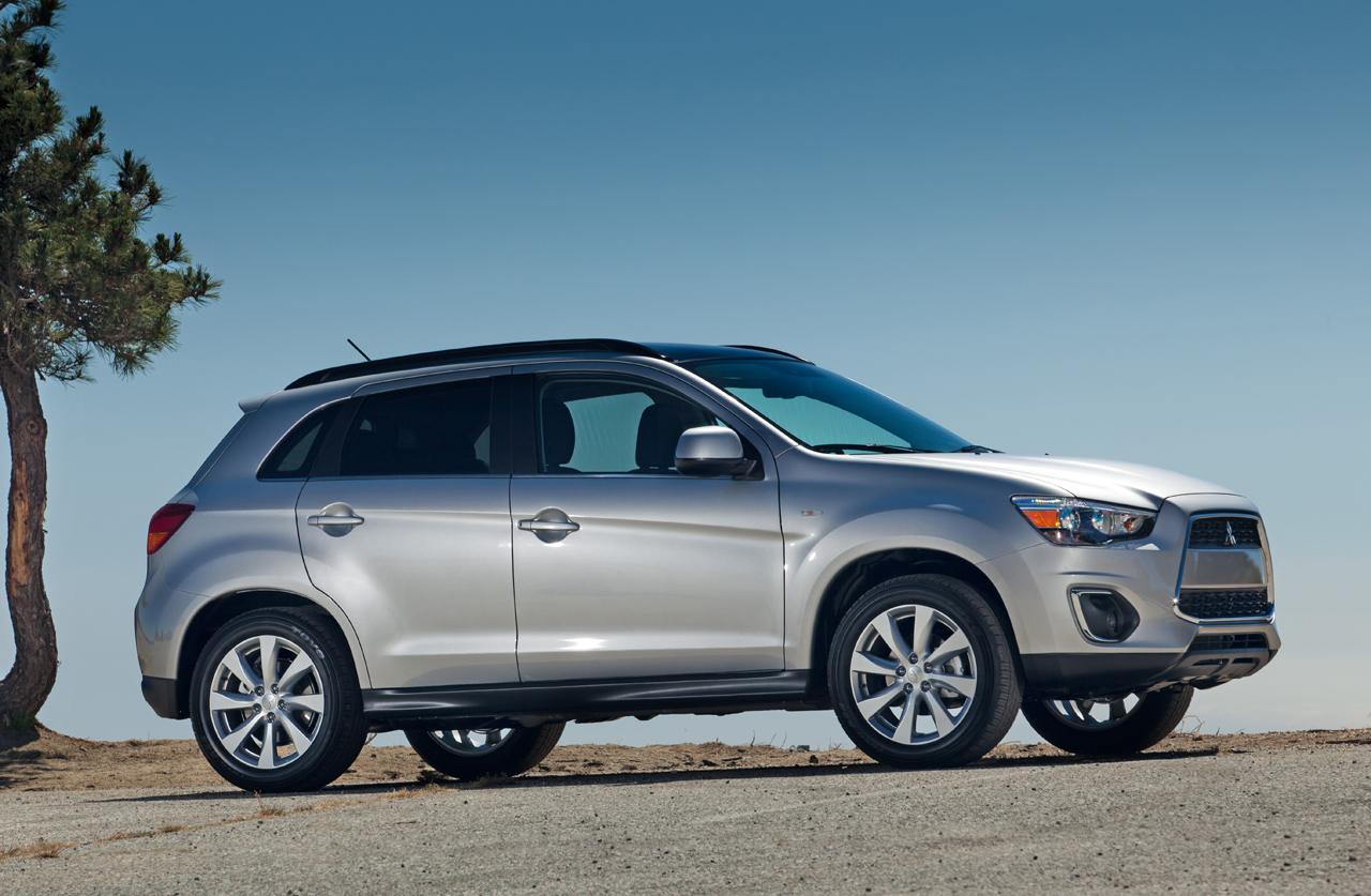 Mitsubishi Outlander Sport photo #20