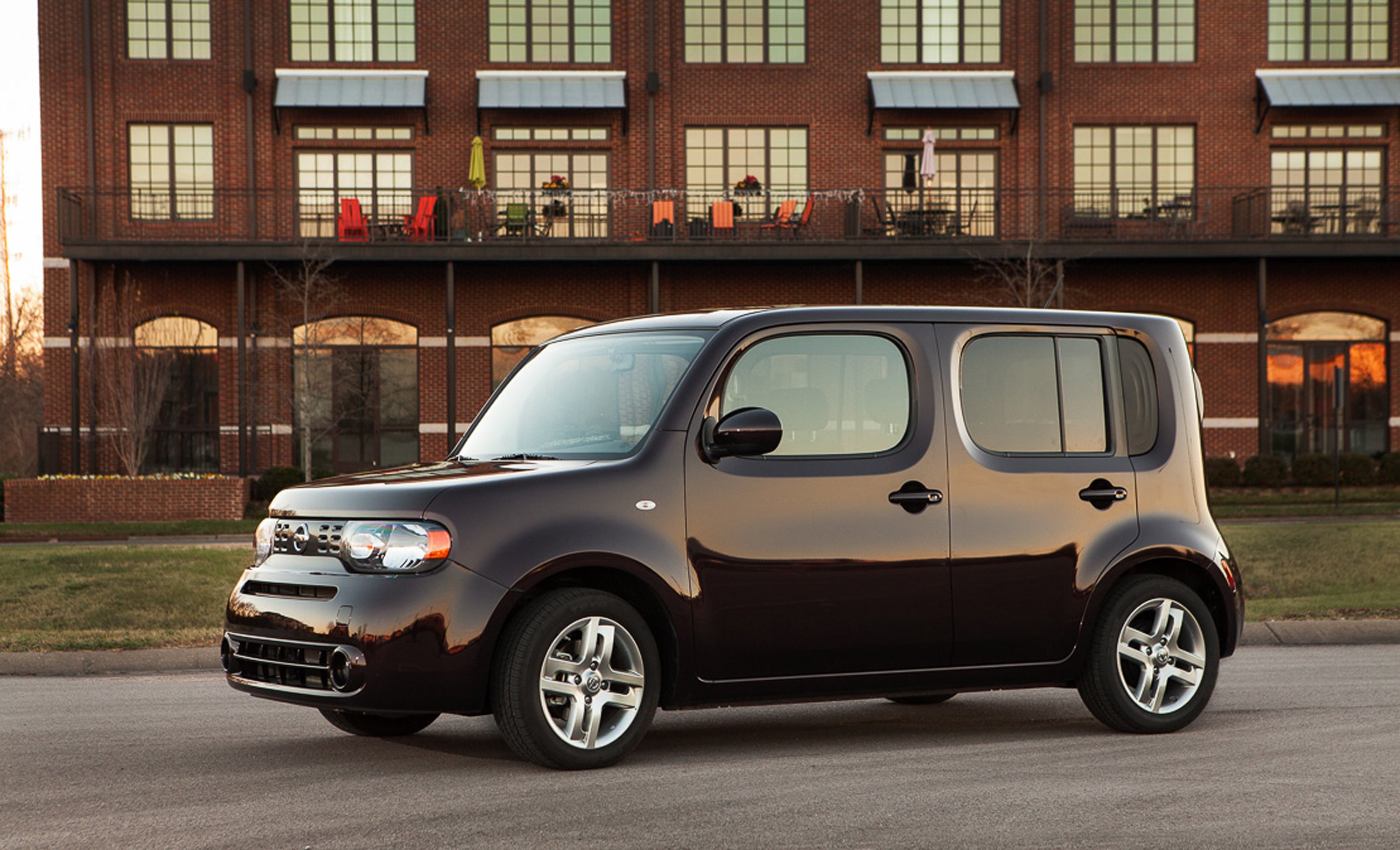 Nissan Cube photo #2