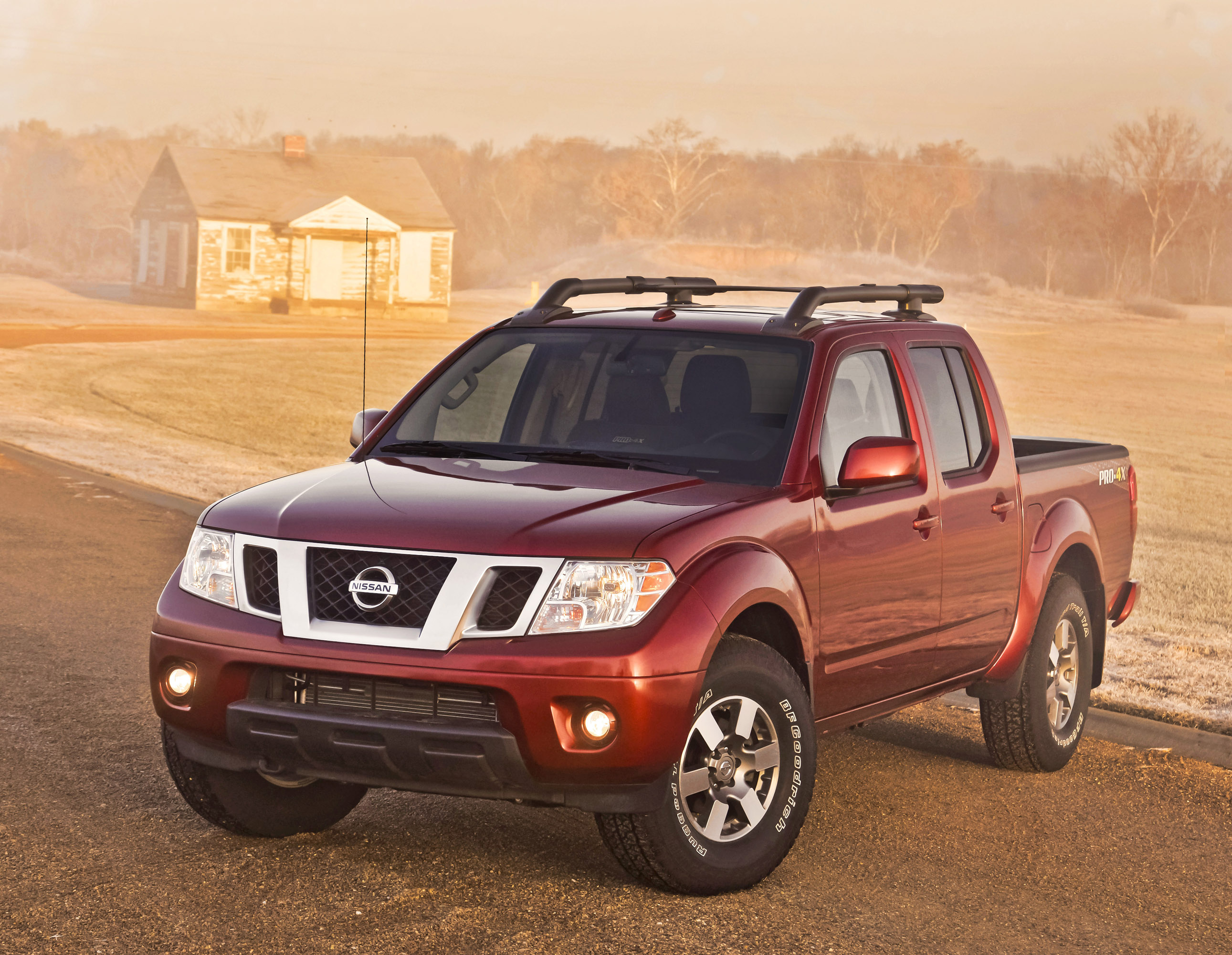 Nissan Frontier Crew Cab photo #1