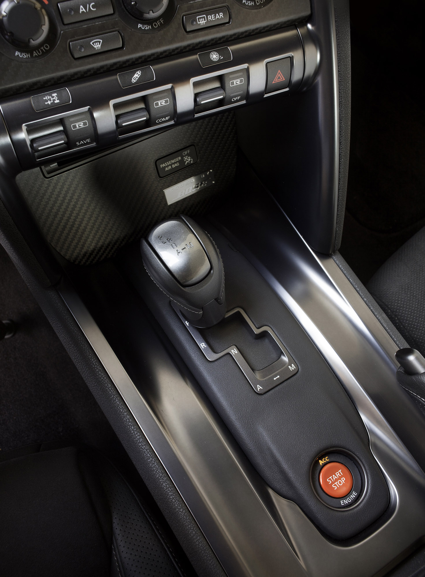 Nissan GT-R photo #22