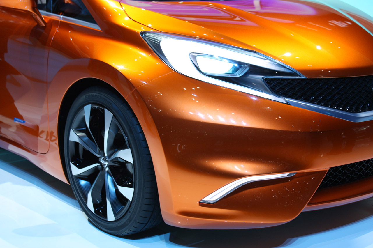 Nissan Invitation Concept photo #15