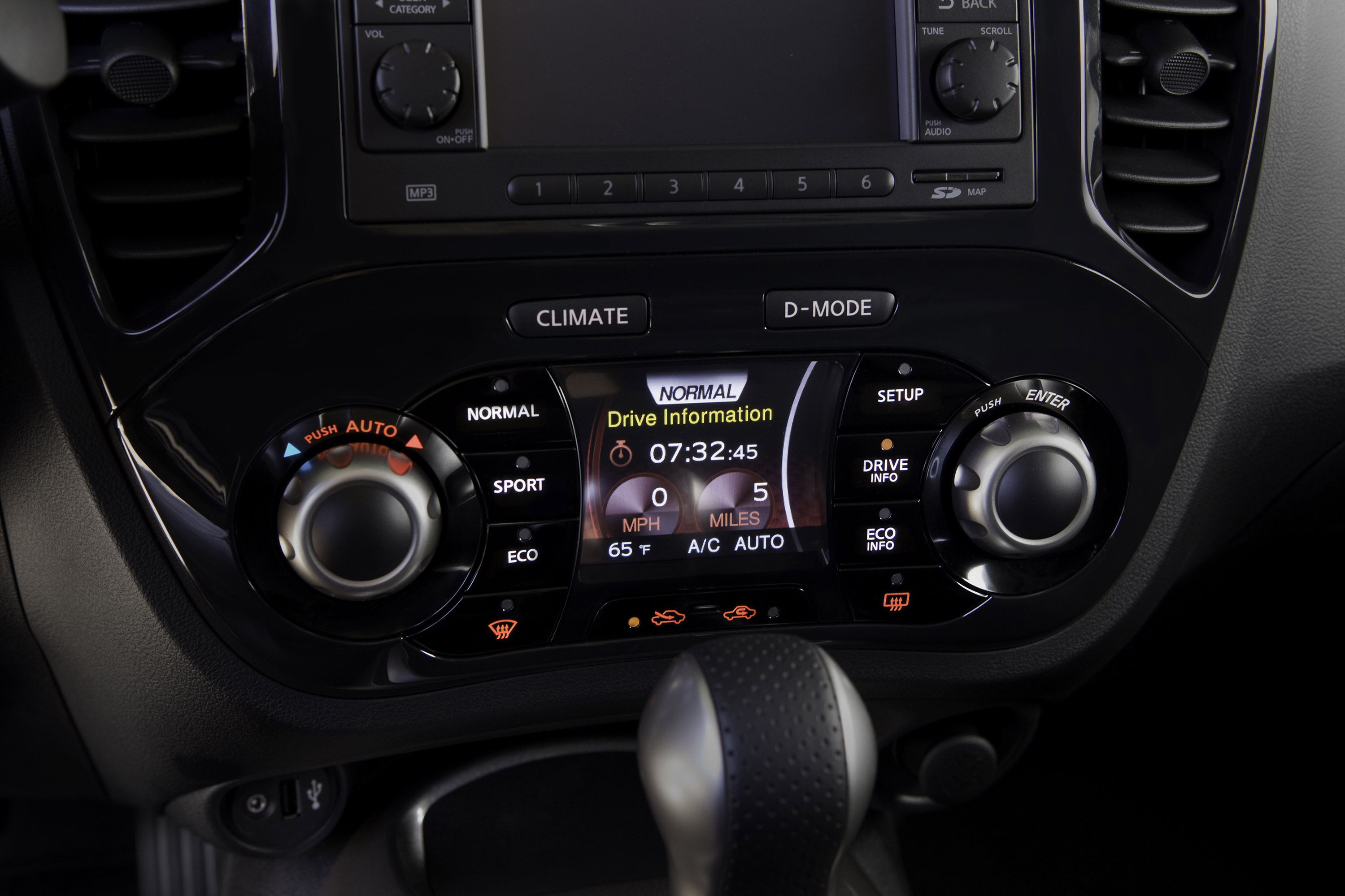 Nissan Juke photo #29