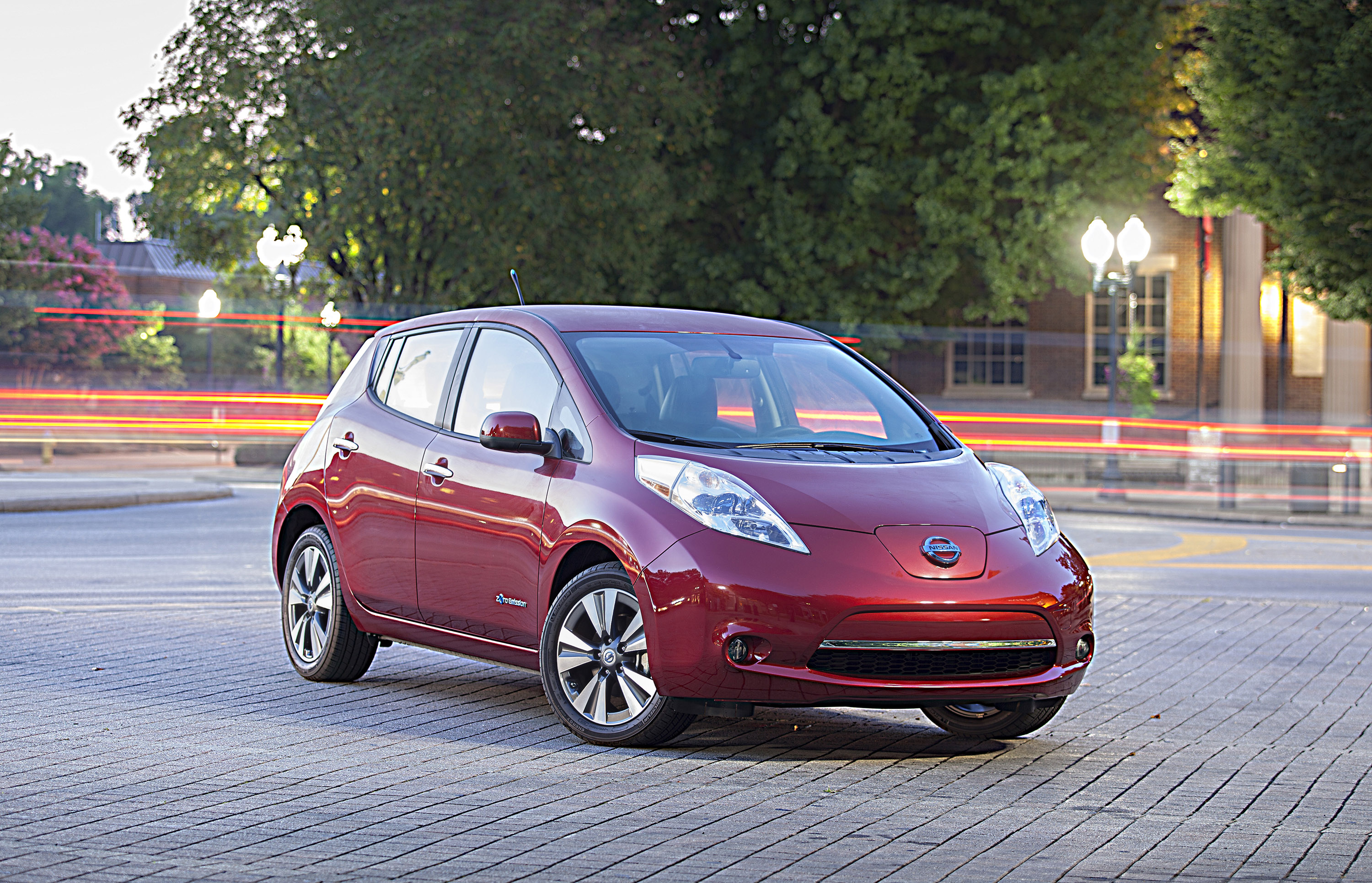2013 Nissan LEAF HD Pictures Carsinvasion 2013 Nissan LEAF HD Pictures Carsinvasion