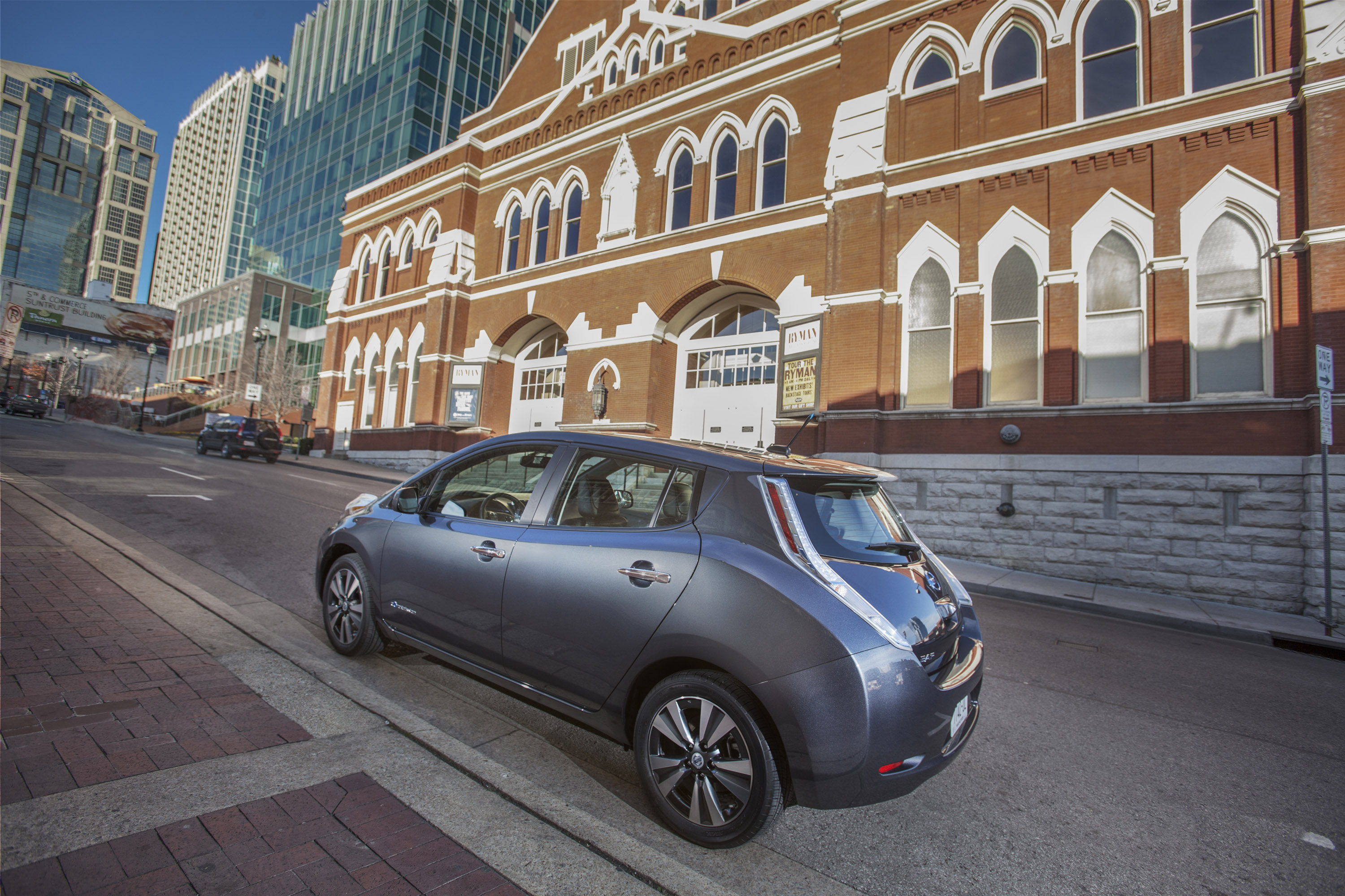 Nissan LEAF photo #22