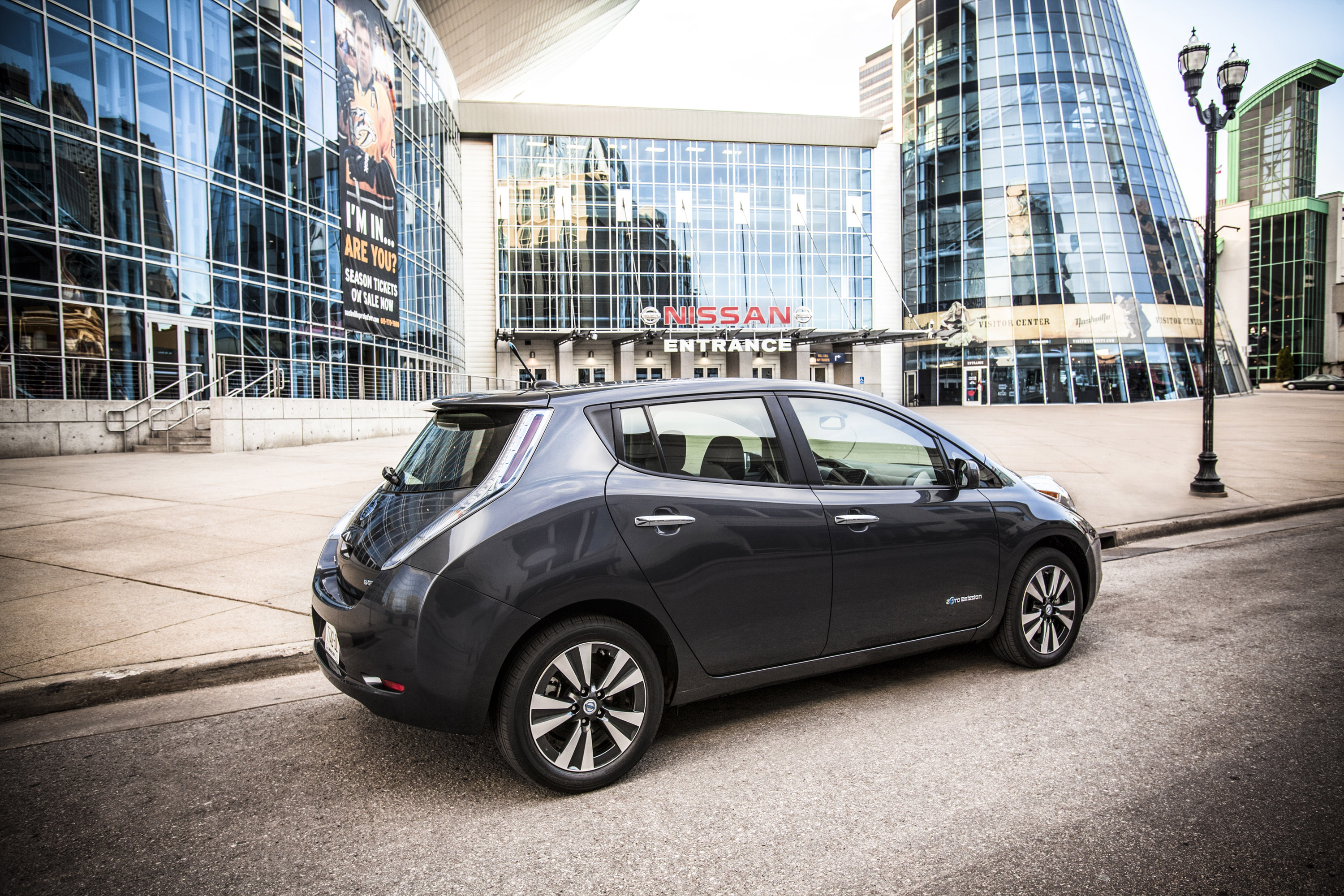 Nissan LEAF photo #23