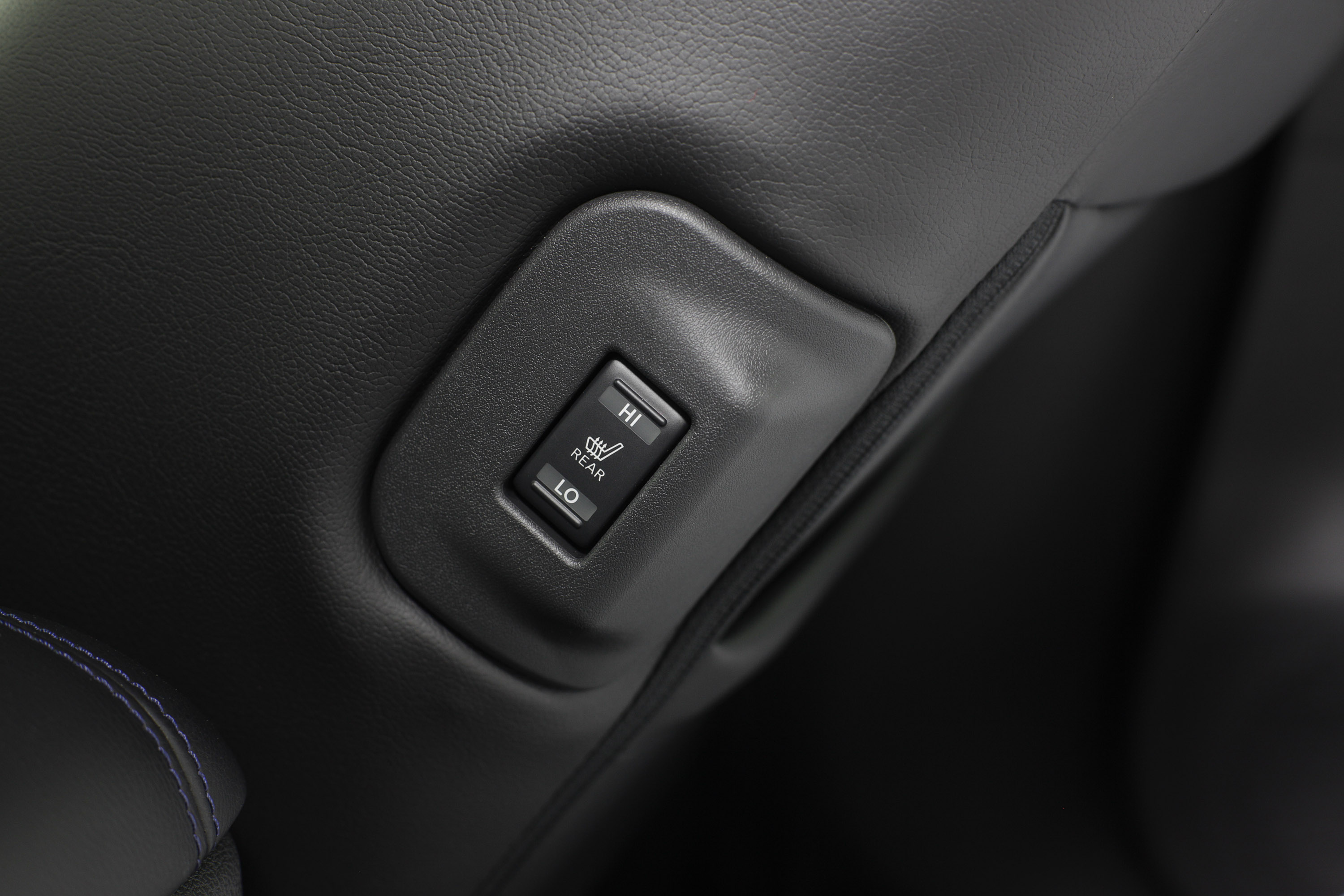 Nissan LEAF photo #32
