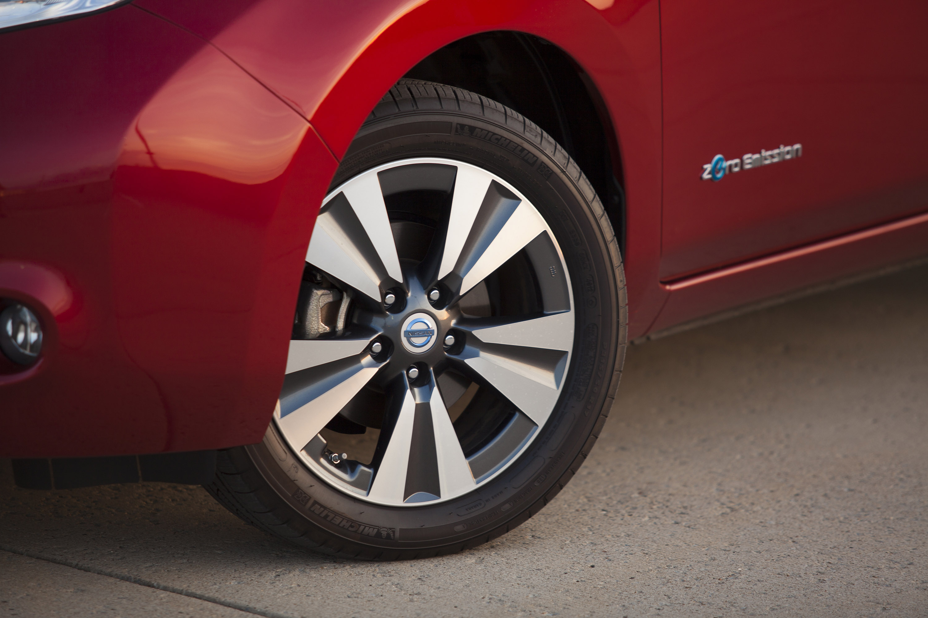 Nissan LEAF photo #51